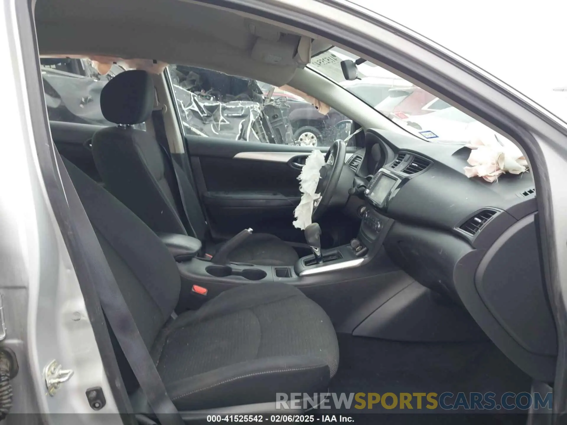 5 fotografías del automóvil dañado 3N1AB7AP6KY218023 NISSAN SENTRA 2019