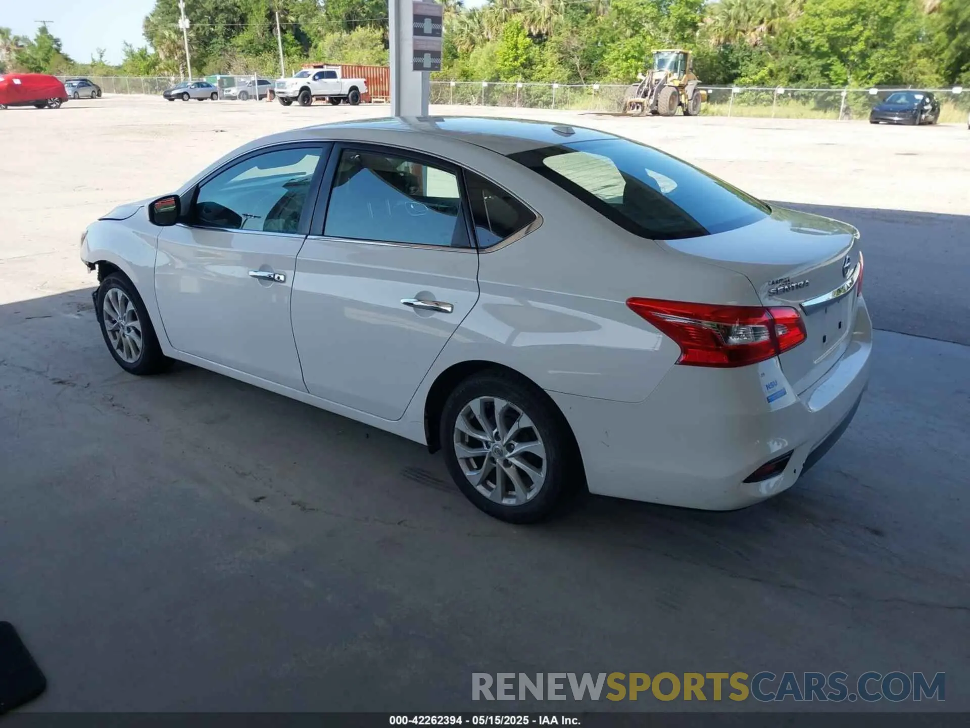 3 fotografías del automóvil dañado 3N1AB7AP6KY315013 NISSAN SENTRA 2019