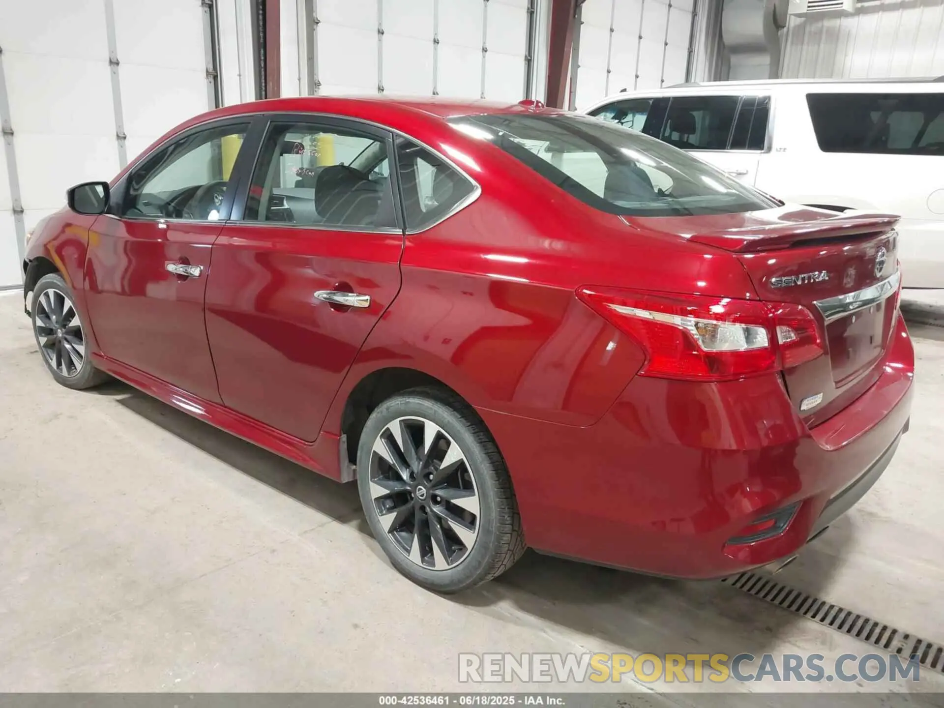 3 fotografías del automóvil dañado 3N1AB7AP6KY321751 NISSAN SENTRA 2019