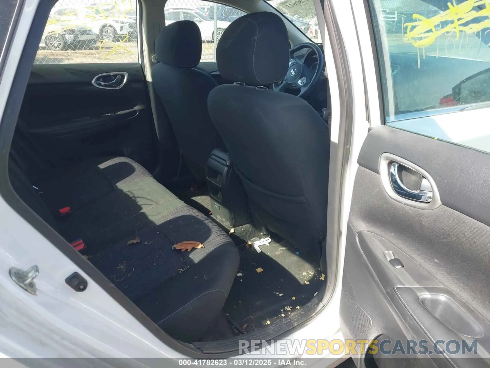 8 fotografías del automóvil dañado 3N1AB7AP6KY350750 NISSAN SENTRA 2019