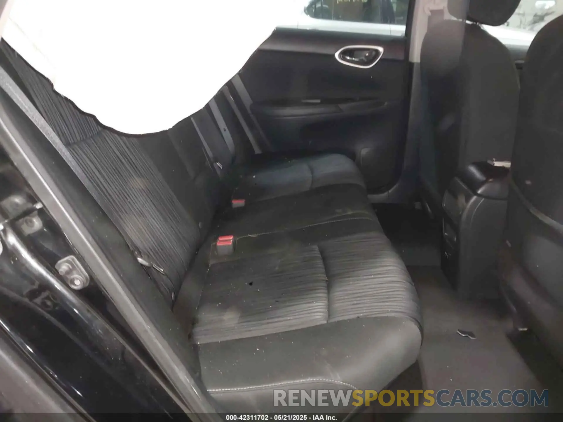 8 fotografías del automóvil dañado 3N1AB7AP6KY352207 NISSAN SENTRA 2019