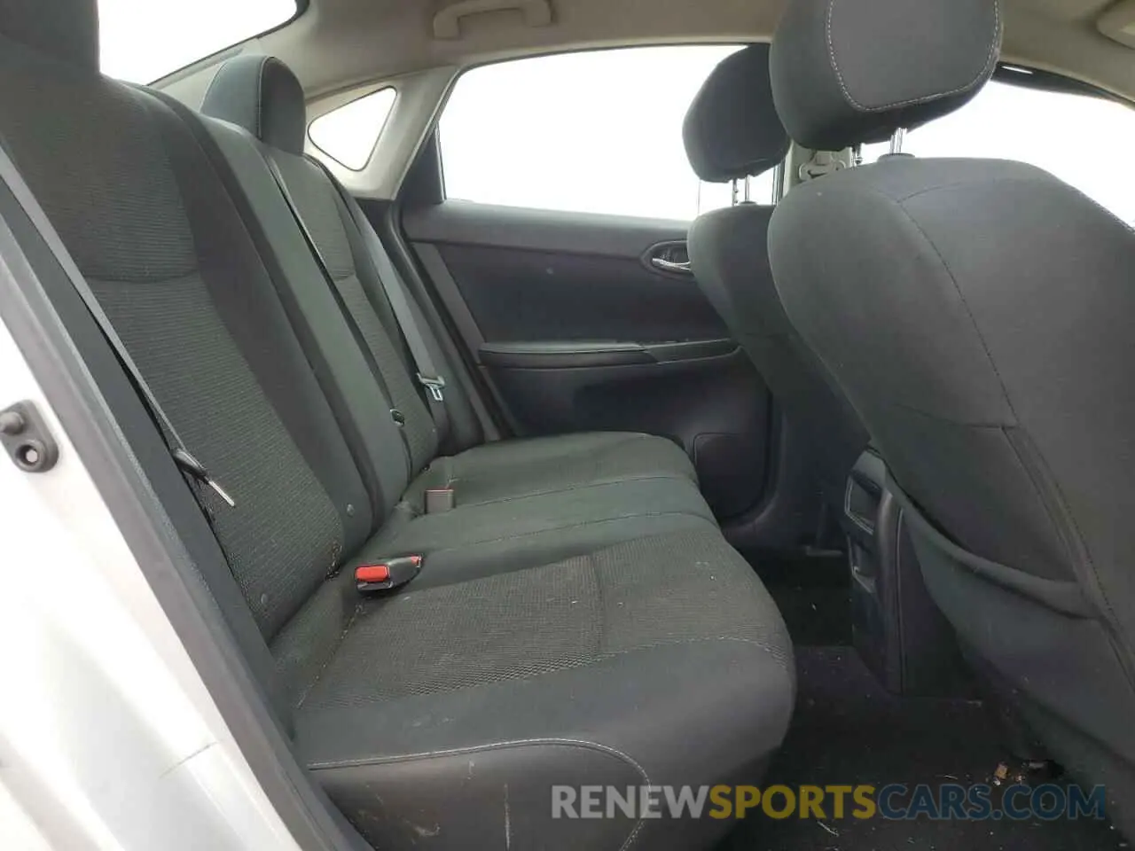 10 fotografías del automóvil dañado 3N1AB7AP6KY370187 NISSAN SENTRA 2019
