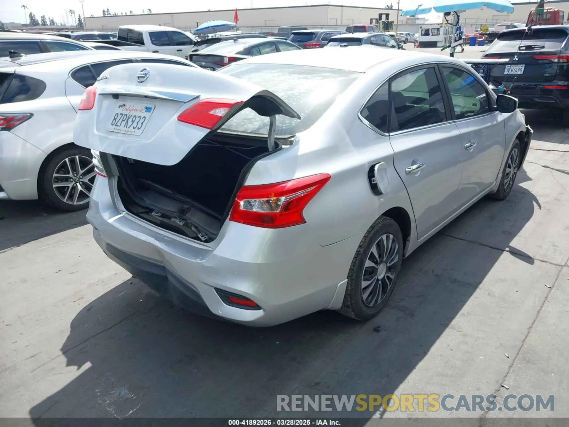4 fotografías del automóvil dañado 3N1AB7AP6KY432493 NISSAN SENTRA 2019