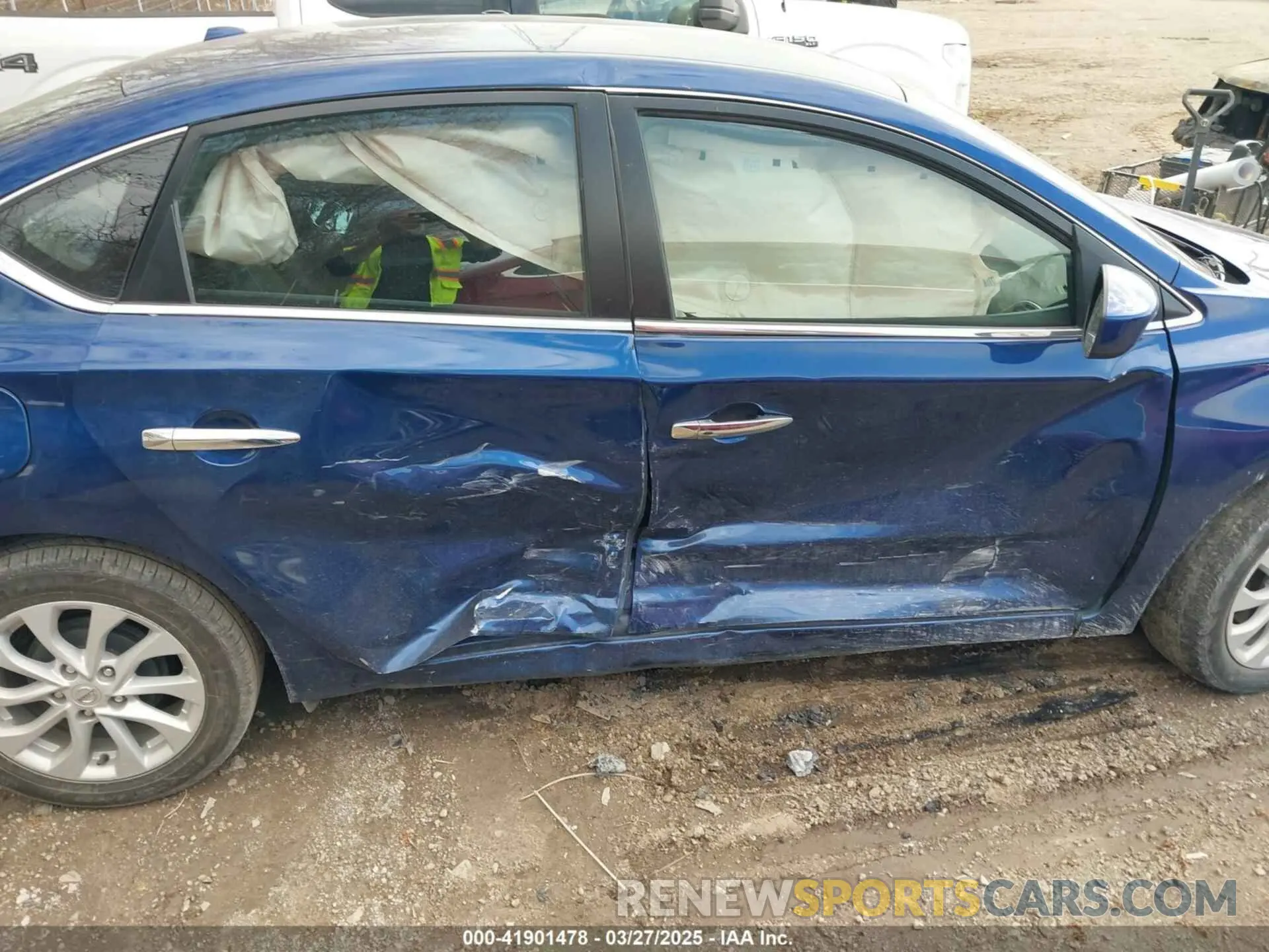 13 fotografías del automóvil dañado 3N1AB7AP6KY444742 NISSAN SENTRA 2019