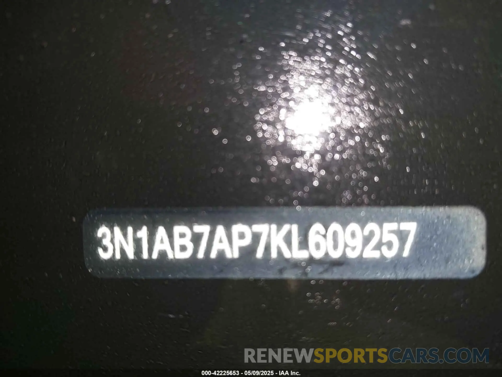 17 fotografías del automóvil dañado 3N1AB7AP7KL609257 NISSAN SENTRA 2019