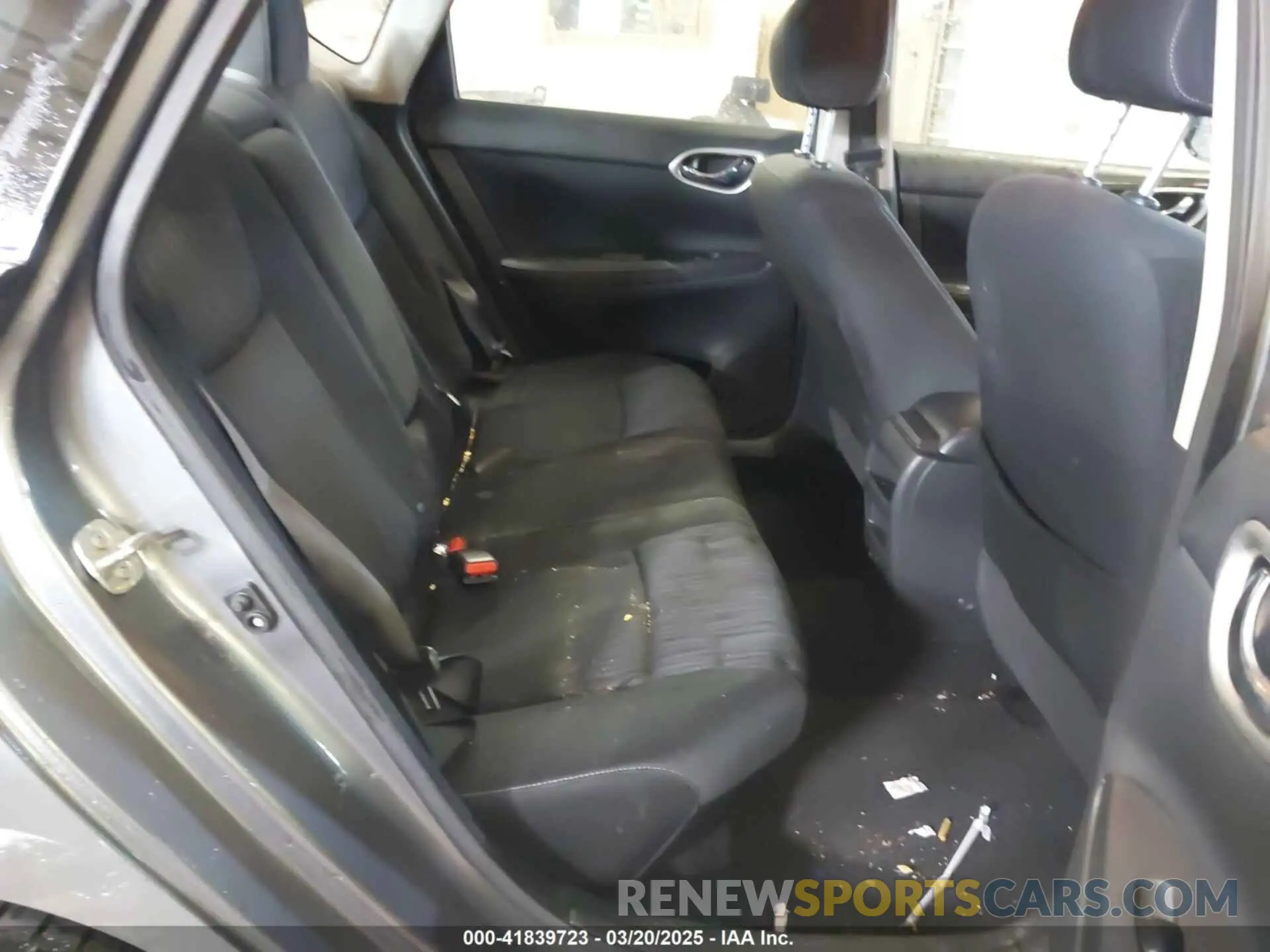 8 fotografías del automóvil dañado 3N1AB7AP7KL610845 NISSAN SENTRA 2019