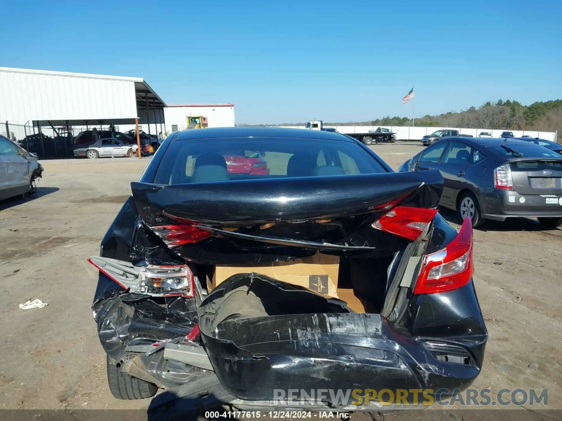 16 fotografías del automóvil dañado 3N1AB7AP7KY210335 NISSAN SENTRA 2019