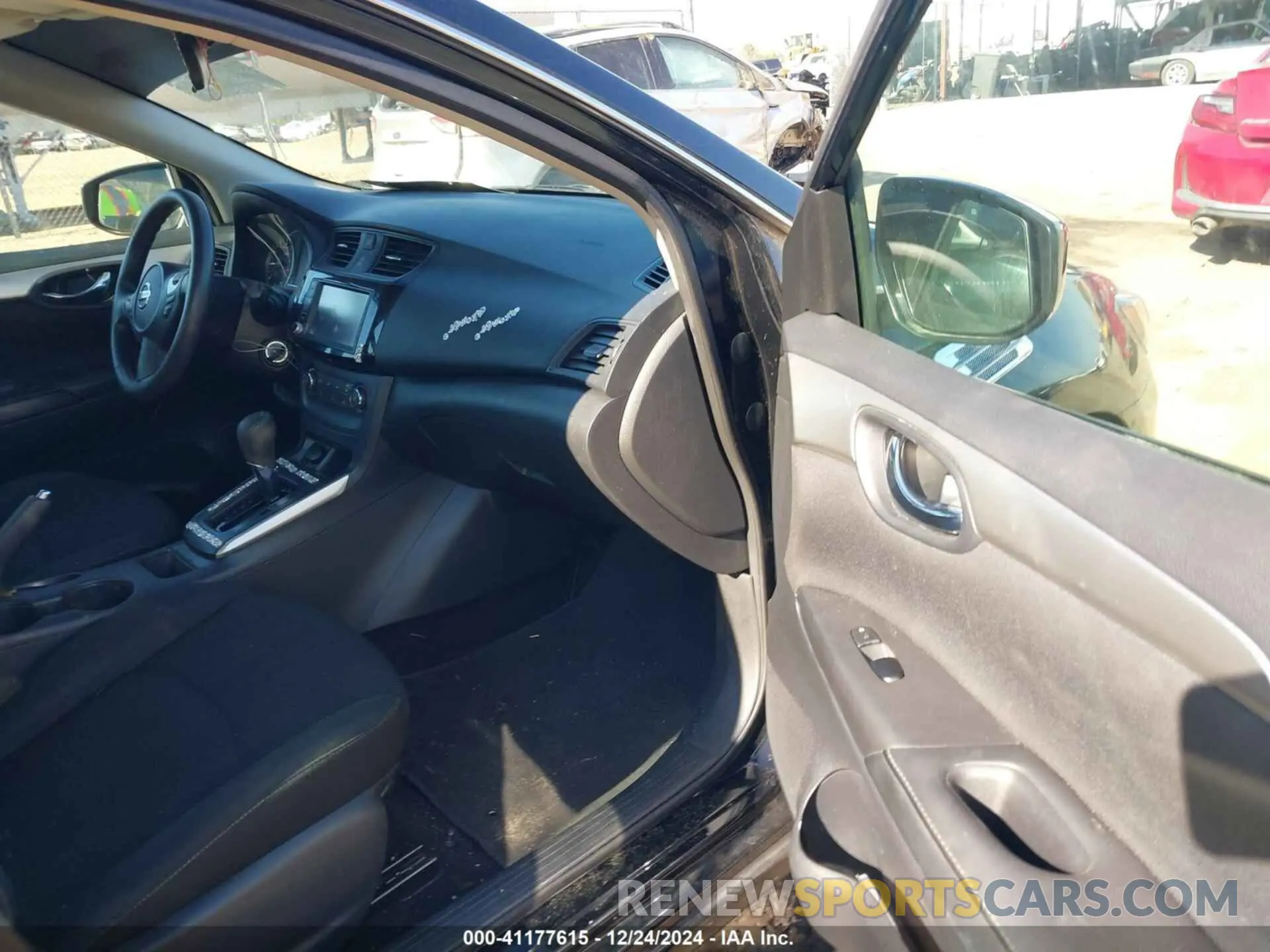 5 fotografías del automóvil dañado 3N1AB7AP7KY210335 NISSAN SENTRA 2019