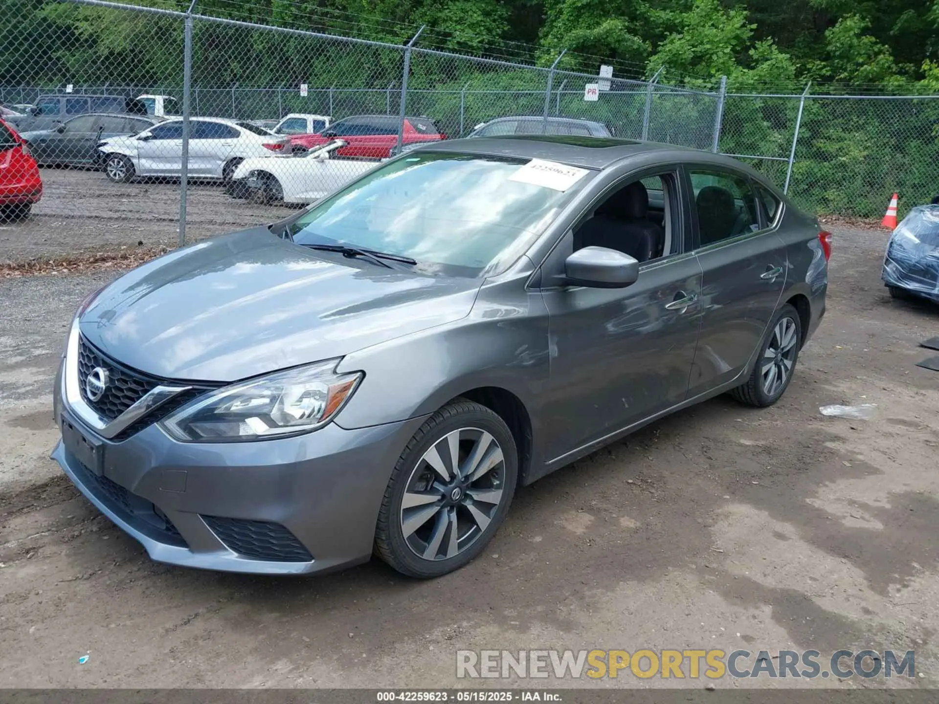 2 fotografías del automóvil dañado 3N1AB7AP7KY212778 NISSAN SENTRA 2019