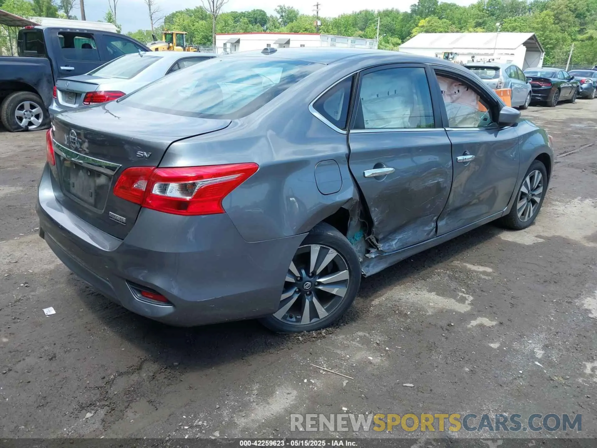 4 fotografías del automóvil dañado 3N1AB7AP7KY212778 NISSAN SENTRA 2019