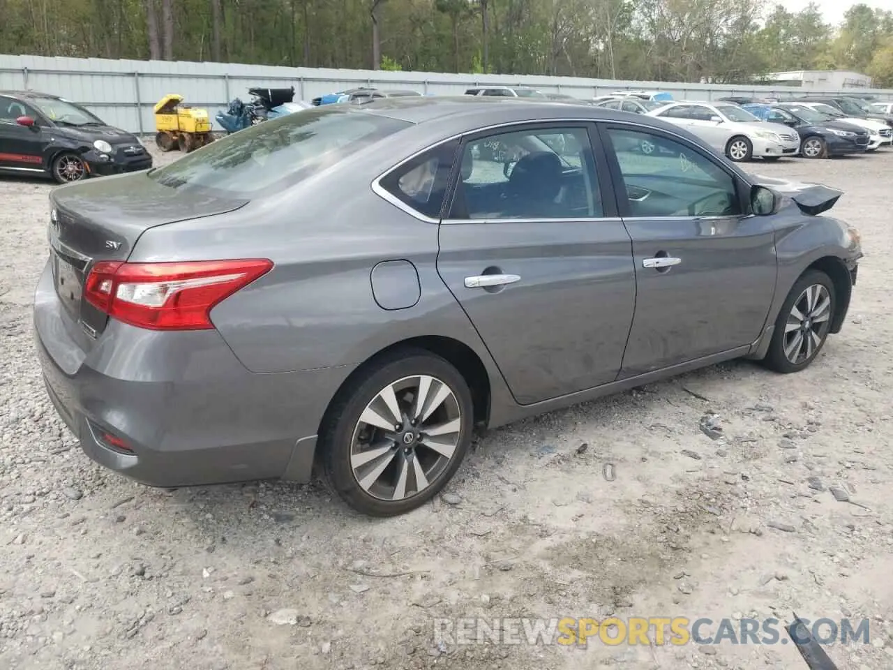 3 fotografías del automóvil dañado 3N1AB7AP7KY224199 NISSAN SENTRA 2019