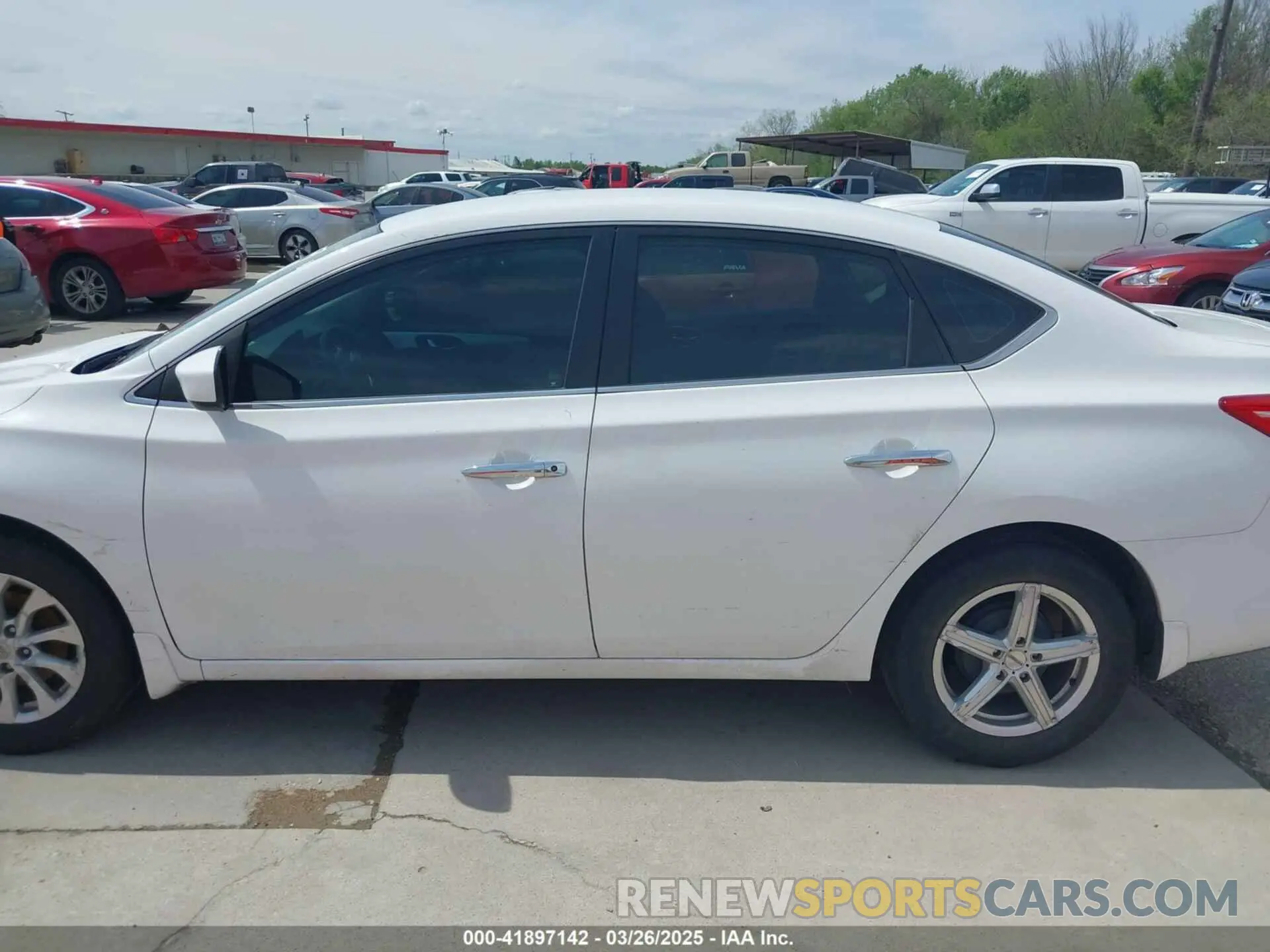 13 fotografías del automóvil dañado 3N1AB7AP7KY225143 NISSAN SENTRA 2019