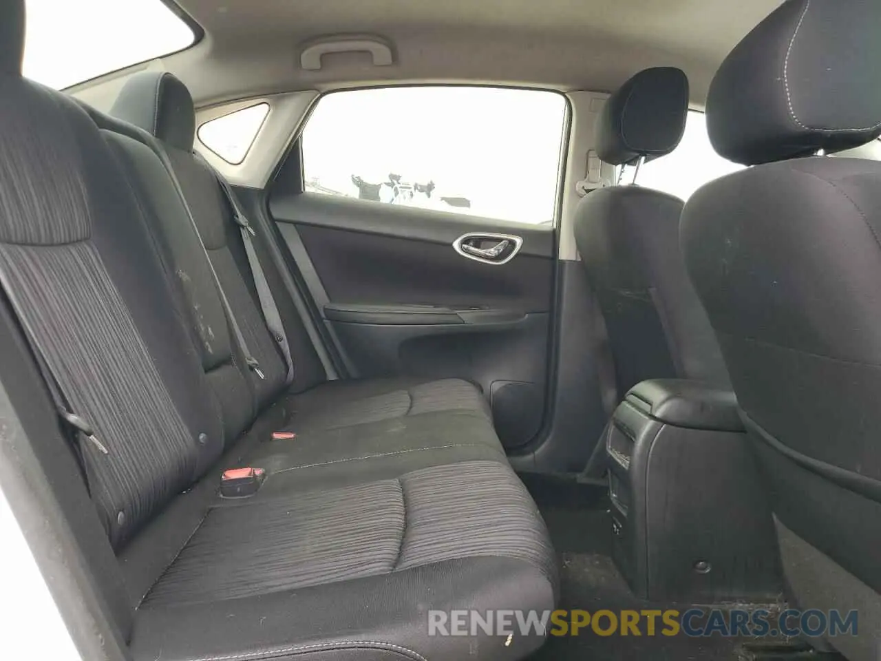 10 fotografías del automóvil dañado 3N1AB7AP7KY259650 NISSAN SENTRA 2019