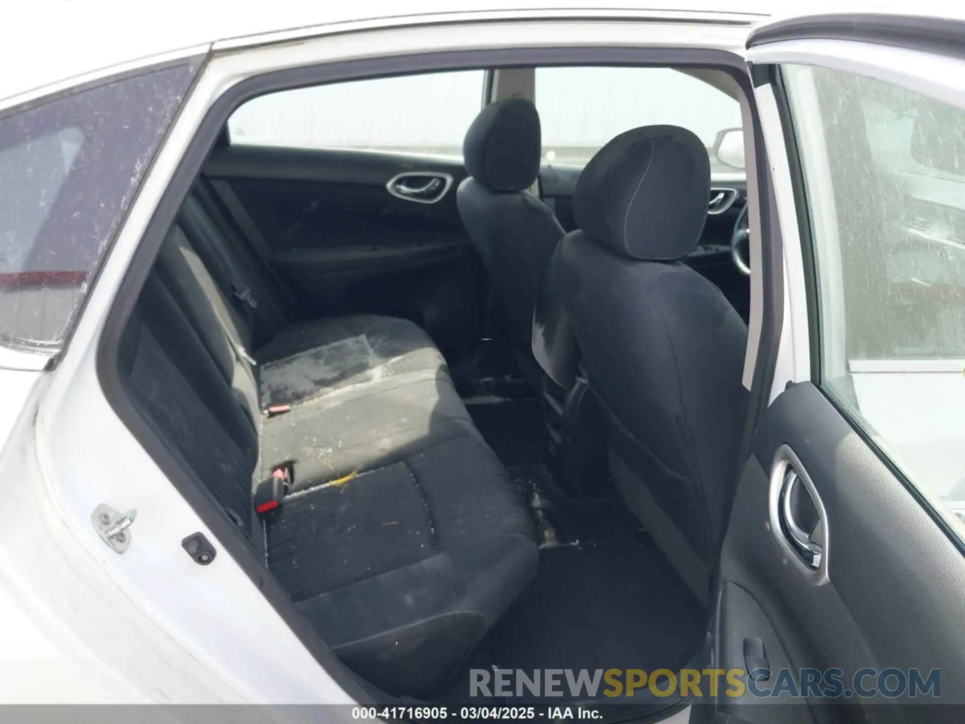 8 fotografías del automóvil dañado 3N1AB7AP7KY261205 NISSAN SENTRA 2019