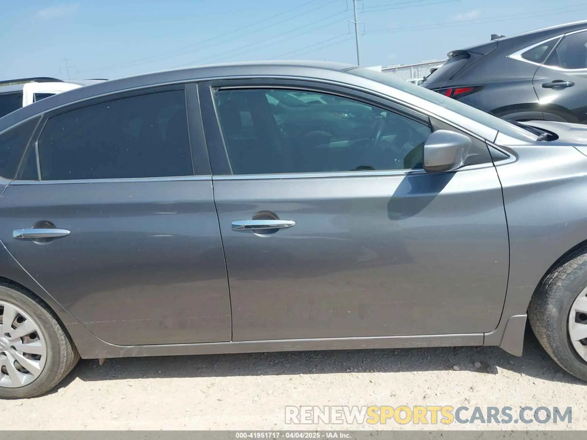 13 fotografías del automóvil dañado 3N1AB7AP7KY291207 NISSAN SENTRA 2019