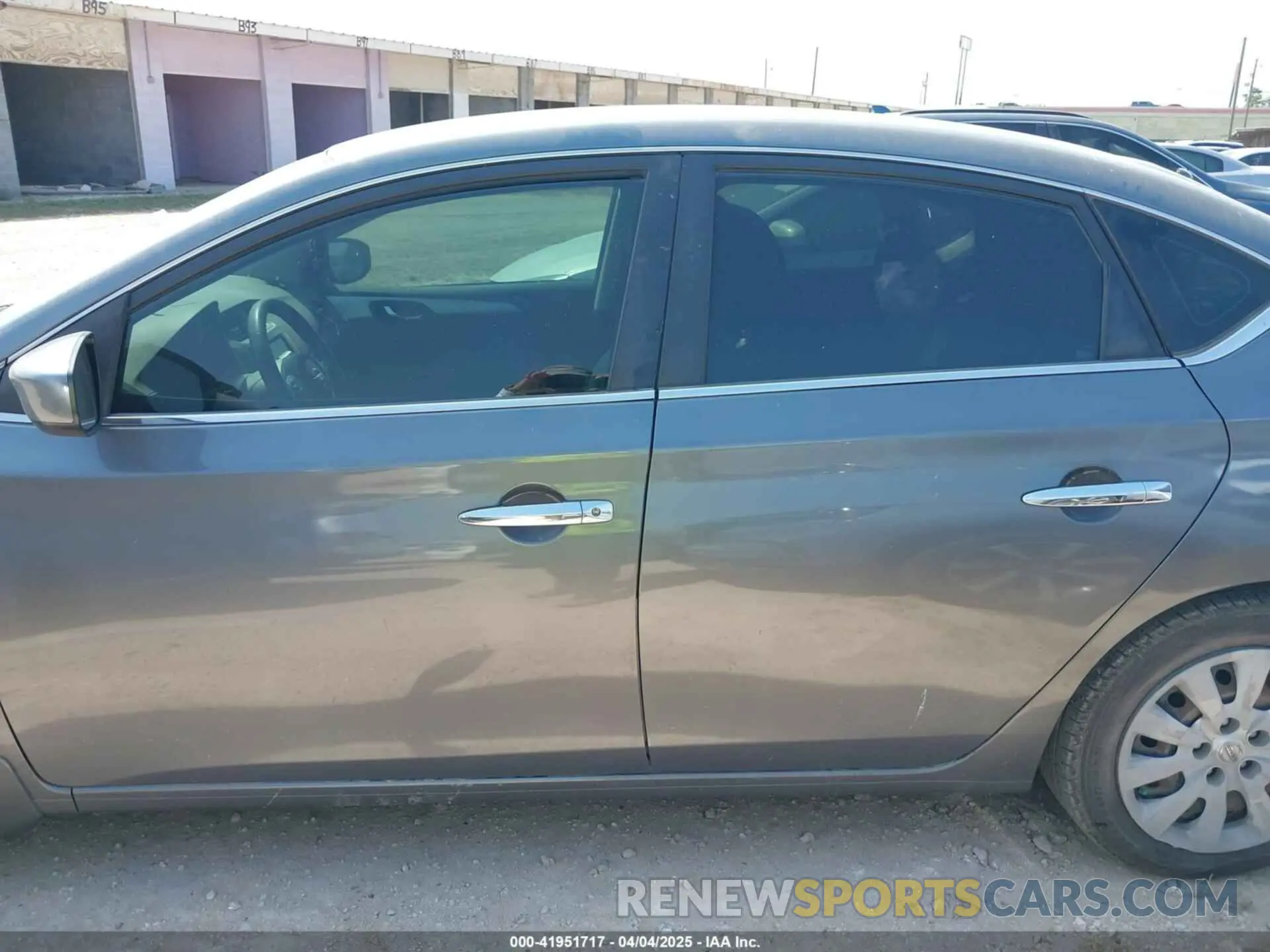 14 fotografías del automóvil dañado 3N1AB7AP7KY291207 NISSAN SENTRA 2019