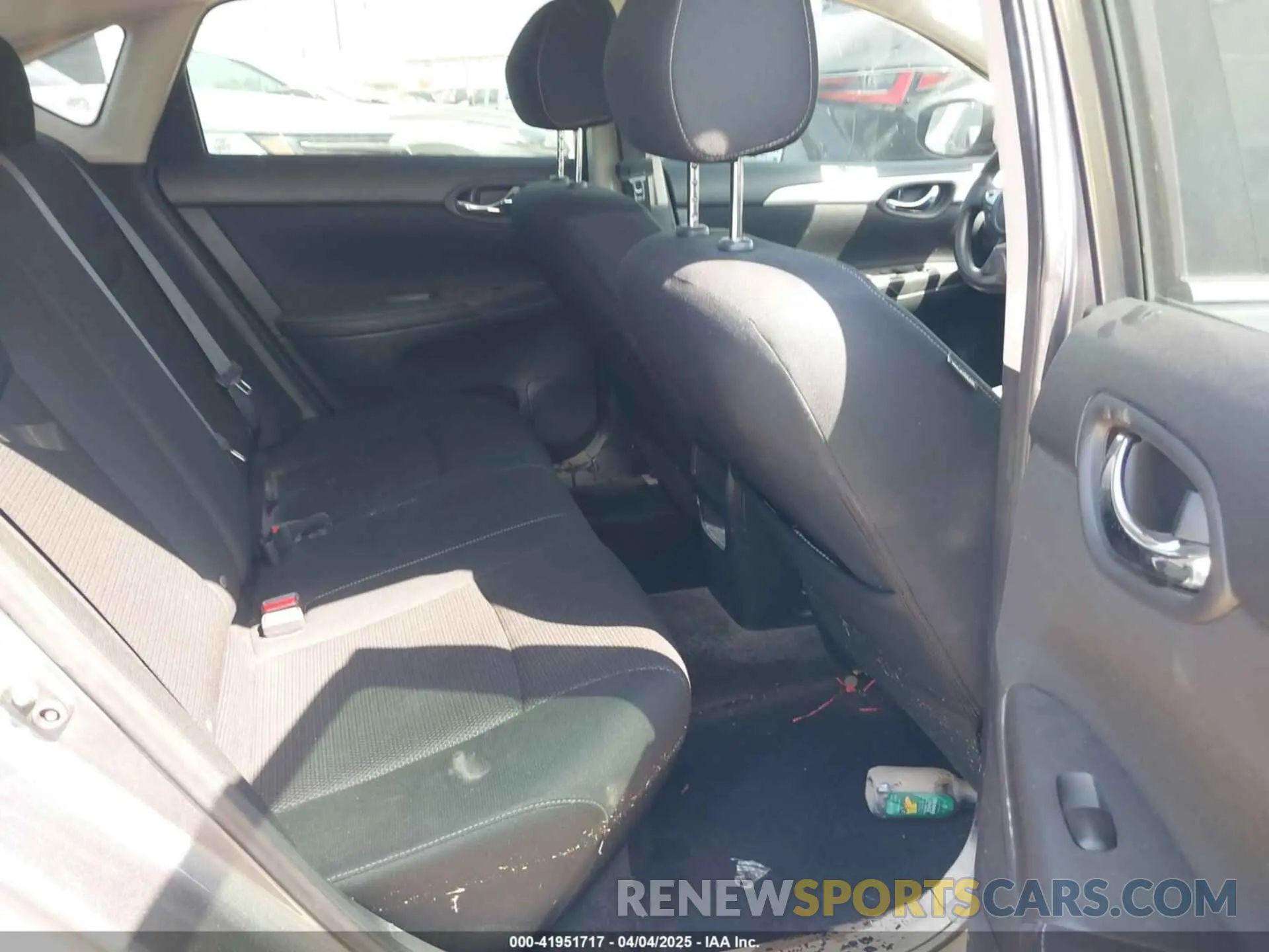 8 fotografías del automóvil dañado 3N1AB7AP7KY291207 NISSAN SENTRA 2019