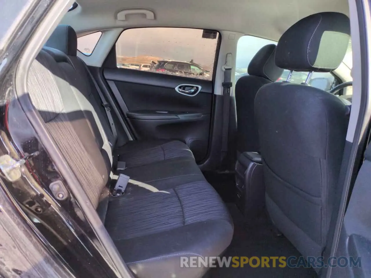 10 fotografías del automóvil dañado 3N1AB7AP7KY294138 NISSAN SENTRA 2019