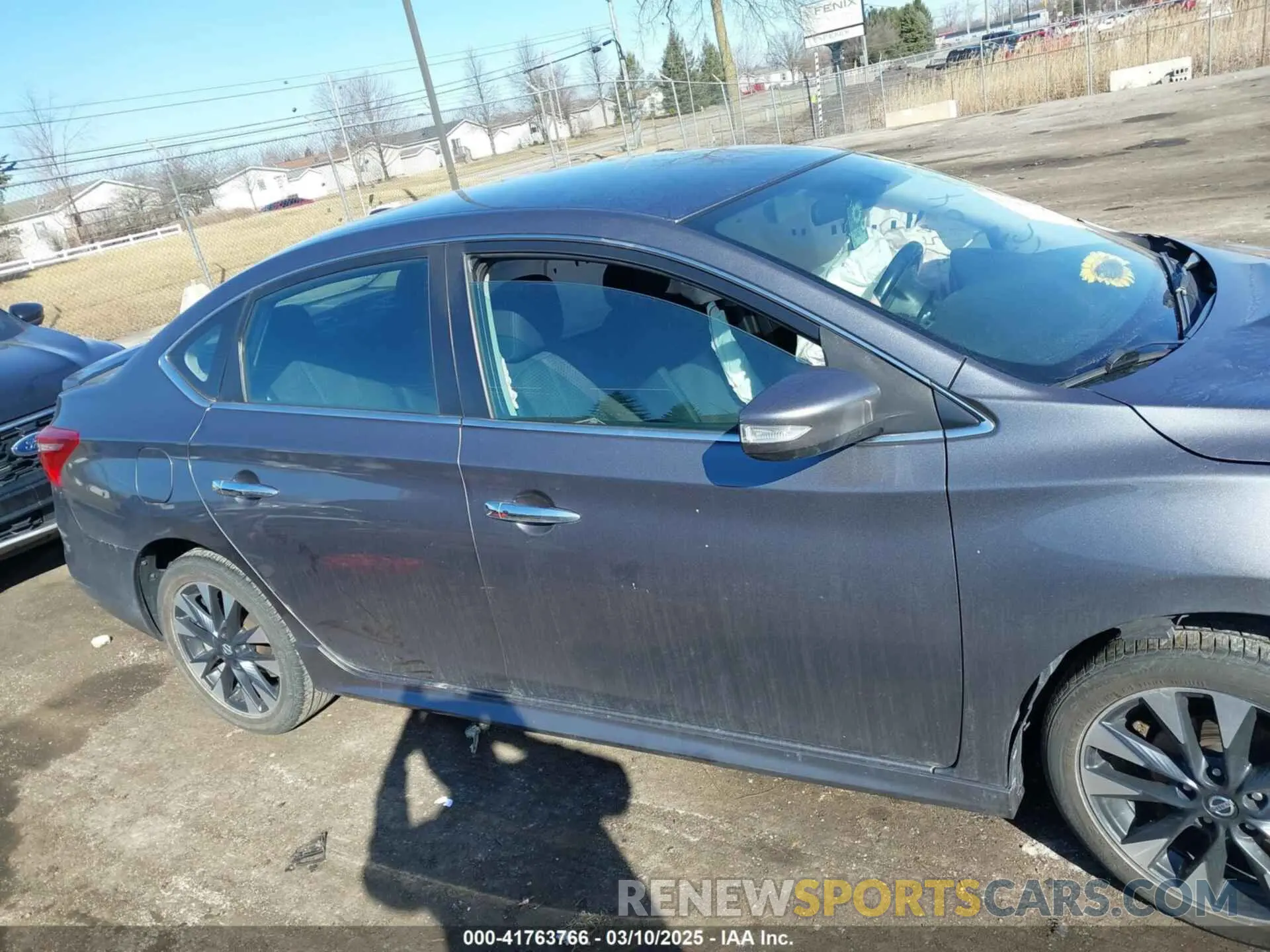 13 fotografías del automóvil dañado 3N1AB7AP7KY347534 NISSAN SENTRA 2019