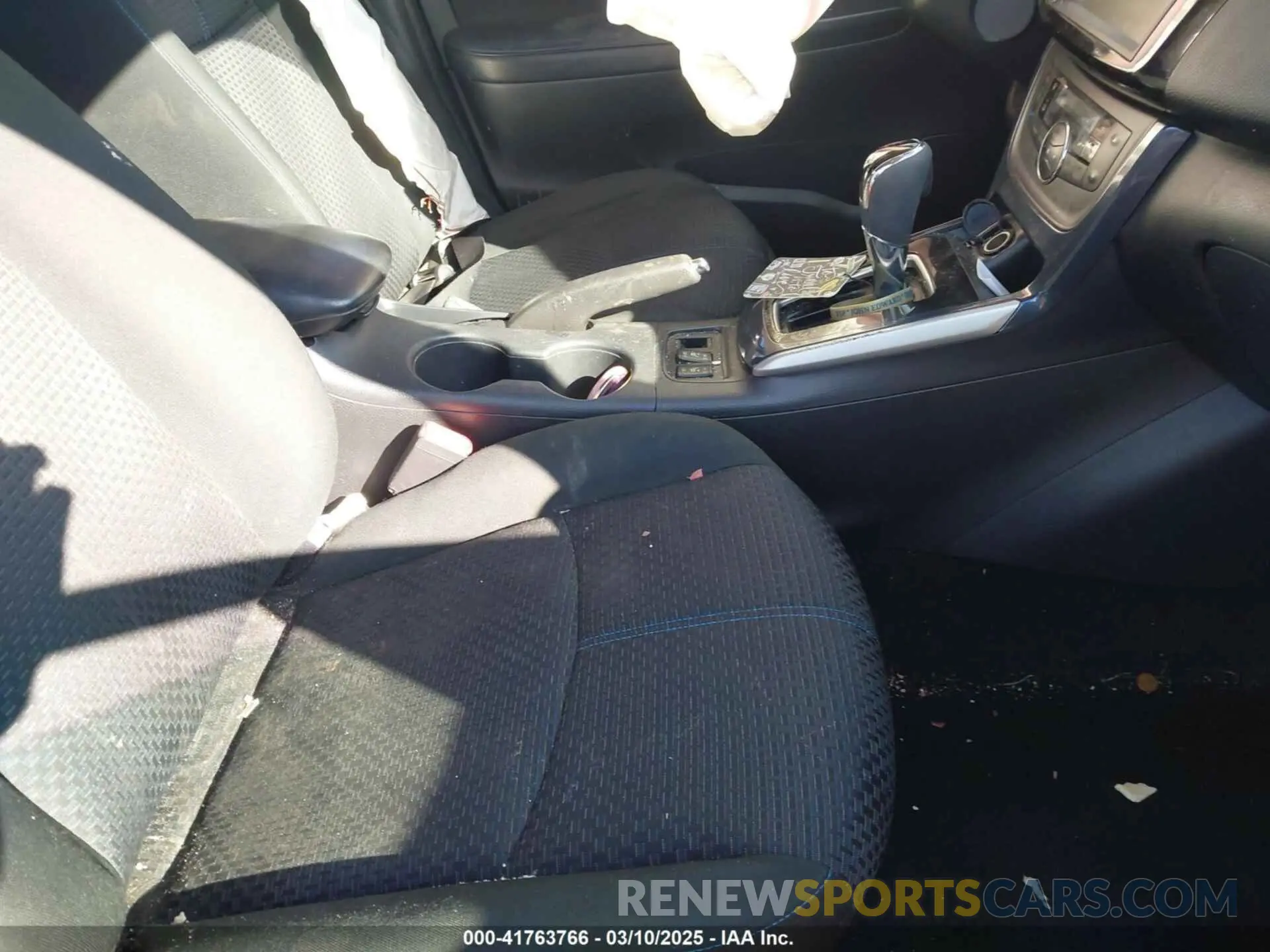 5 fotografías del automóvil dañado 3N1AB7AP7KY347534 NISSAN SENTRA 2019