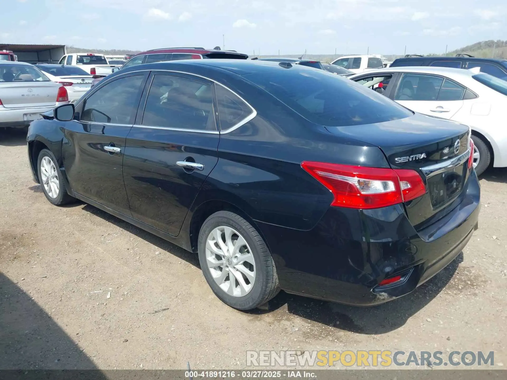 3 fotografías del automóvil dañado 3N1AB7AP7KY368562 NISSAN SENTRA 2019