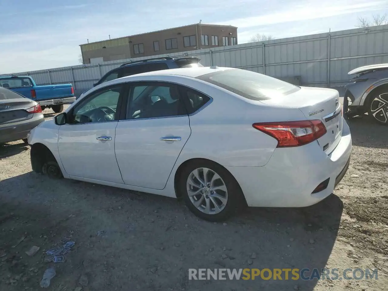 2 fotografías del automóvil dañado 3N1AB7AP7KY373907 NISSAN SENTRA 2019