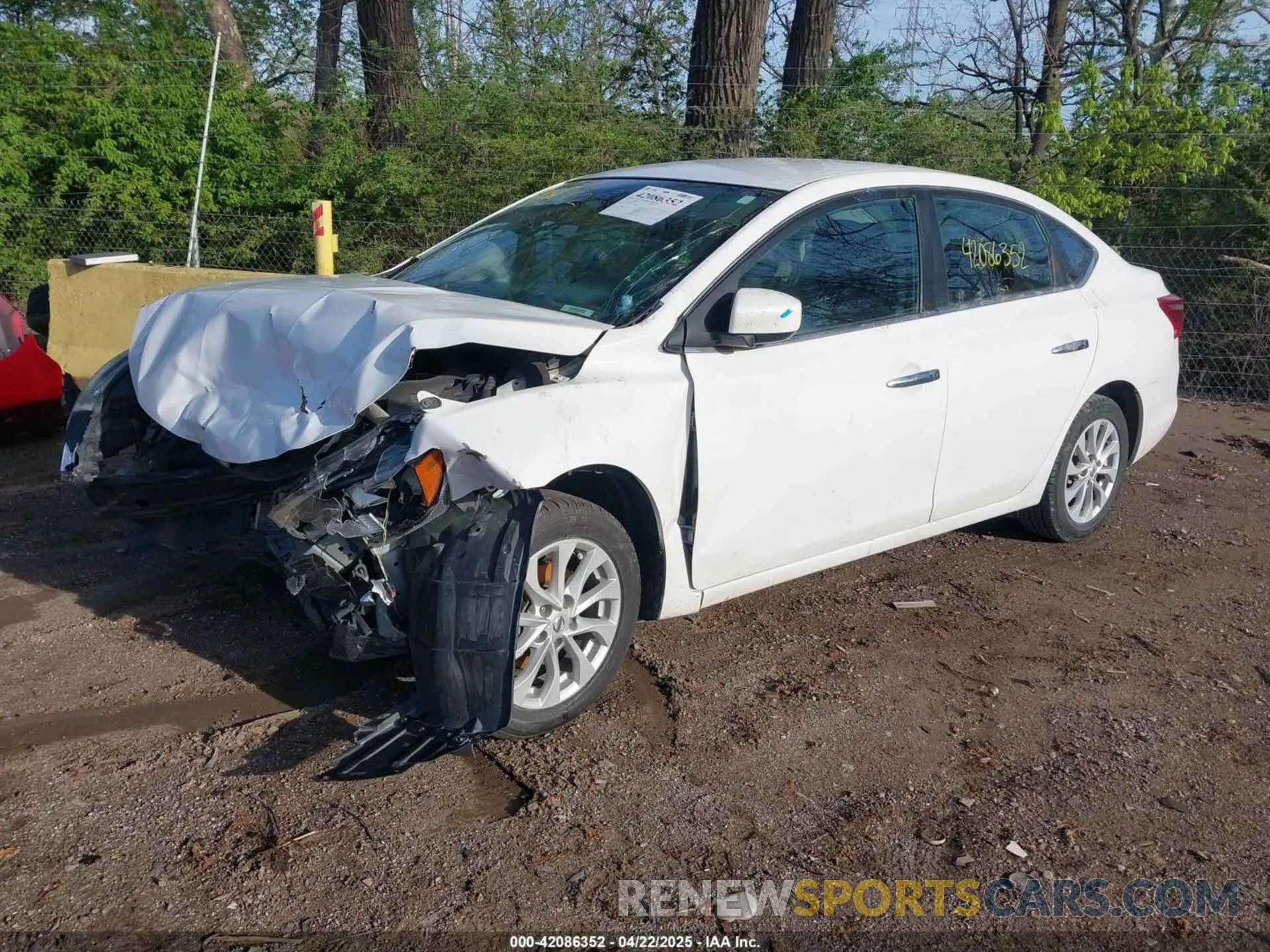 2 fotografías del automóvil dañado 3N1AB7AP7KY431188 NISSAN SENTRA 2019