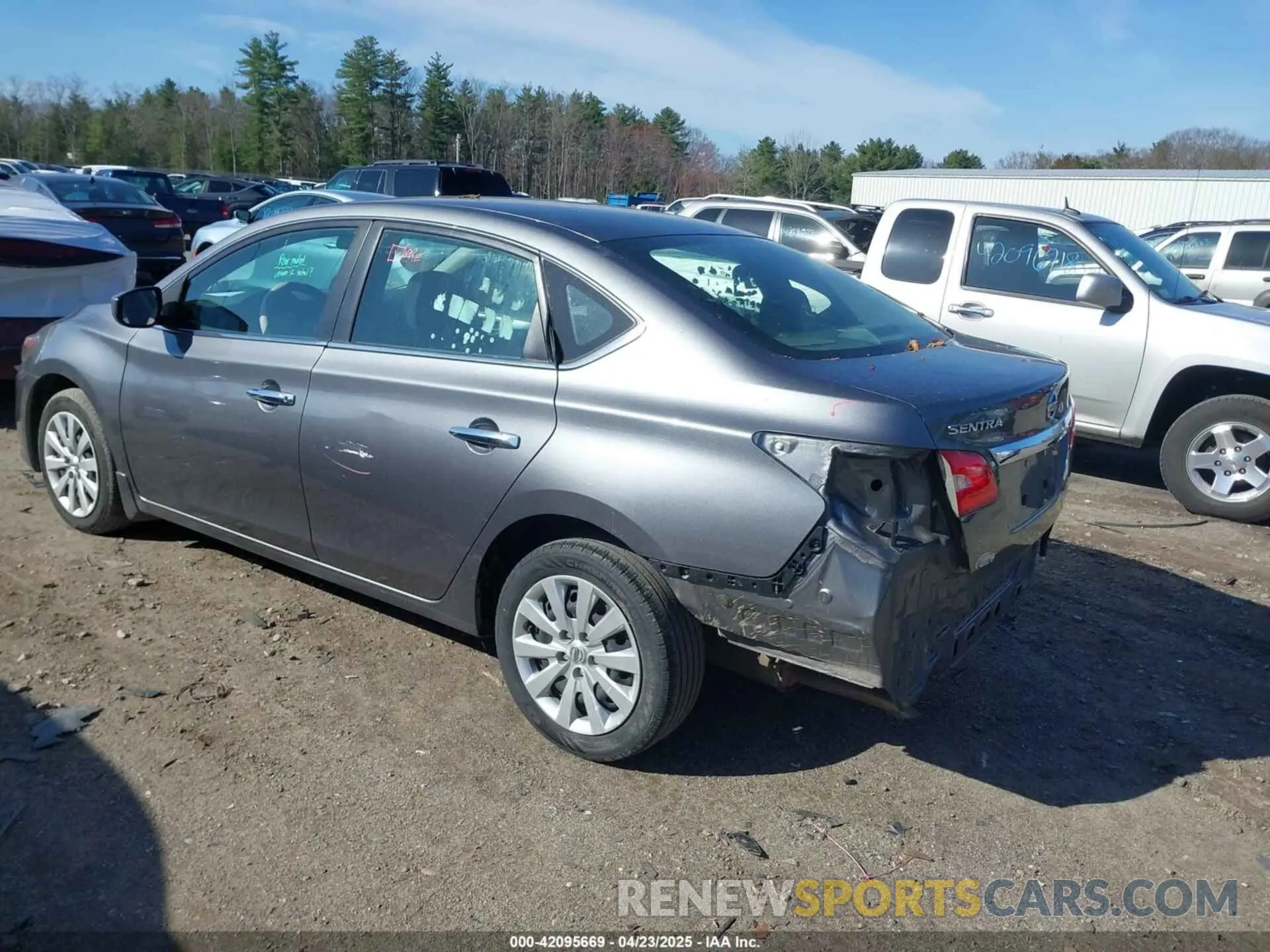 3 fotografías del automóvil dañado 3N1AB7AP7KY434981 NISSAN SENTRA 2019