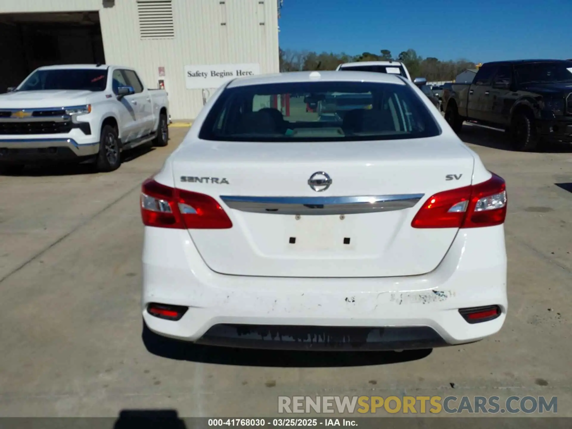 16 fotografías del automóvil dañado 3N1AB7AP7KY438285 NISSAN SENTRA 2019
