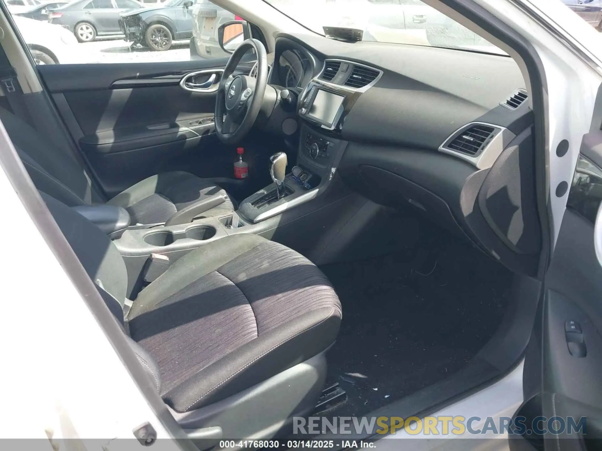 5 fotografías del automóvil dañado 3N1AB7AP7KY438285 NISSAN SENTRA 2019