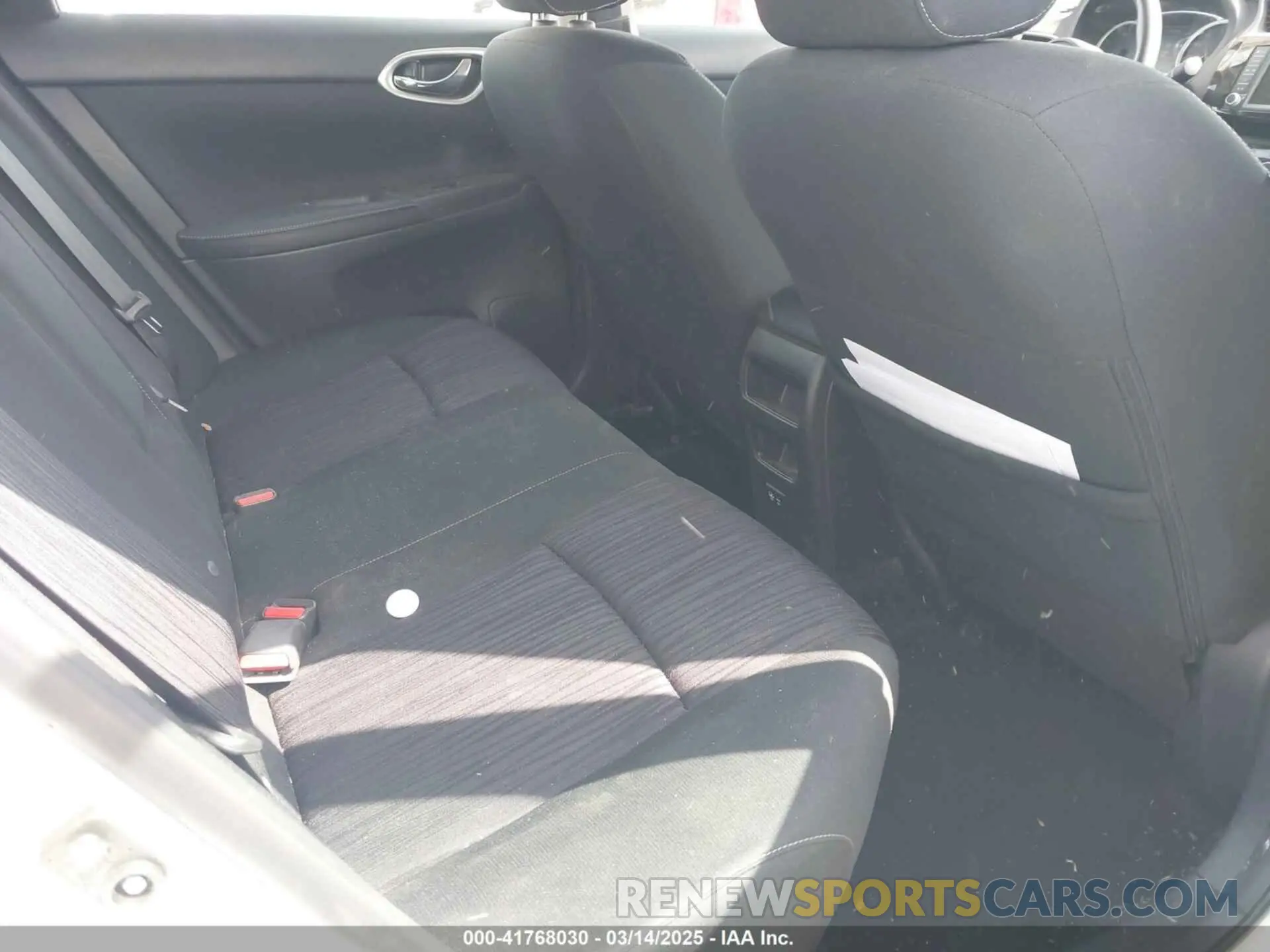 8 fotografías del automóvil dañado 3N1AB7AP7KY438285 NISSAN SENTRA 2019