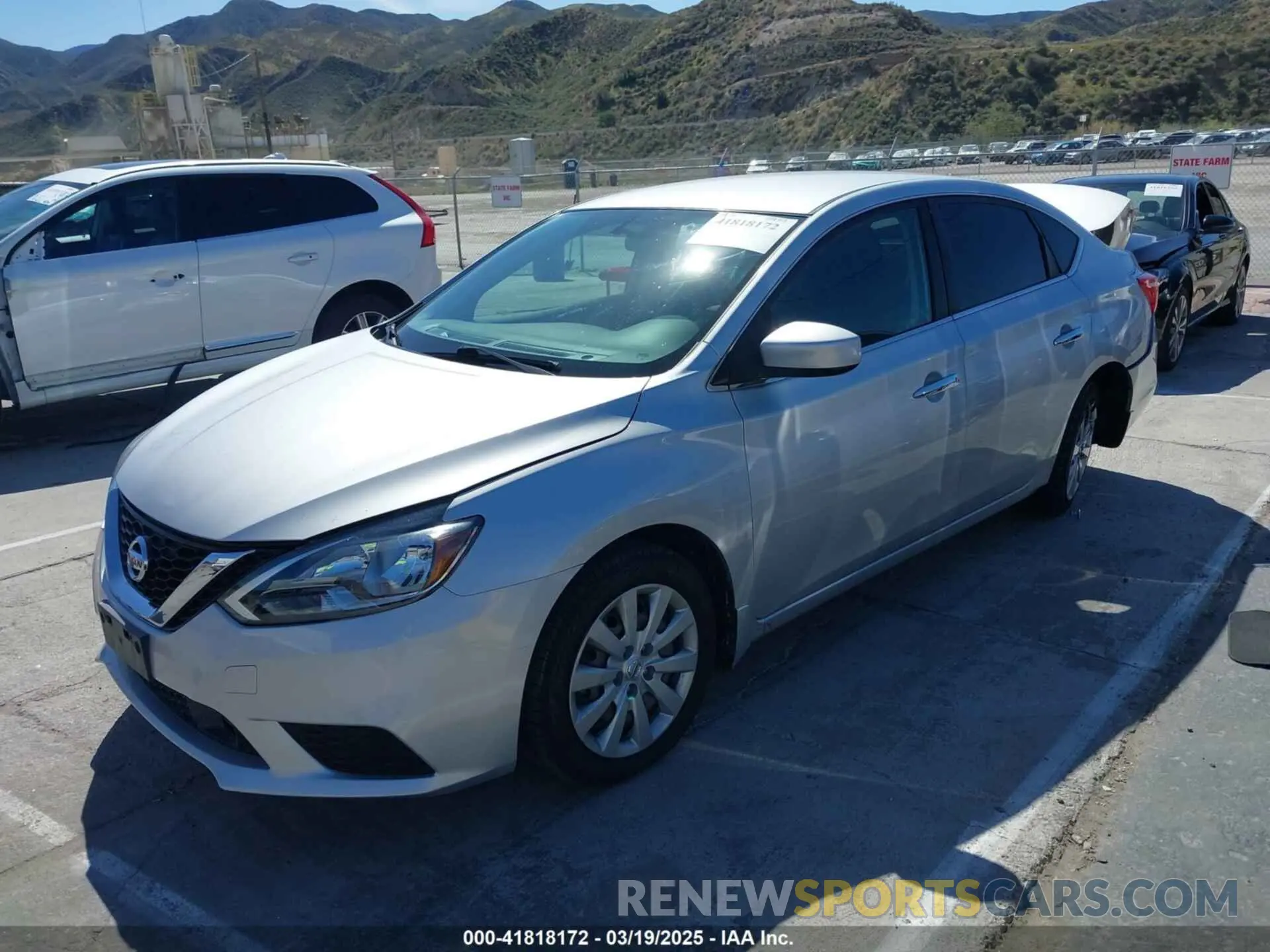 2 fotografías del automóvil dañado 3N1AB7AP7KY445558 NISSAN SENTRA 2019