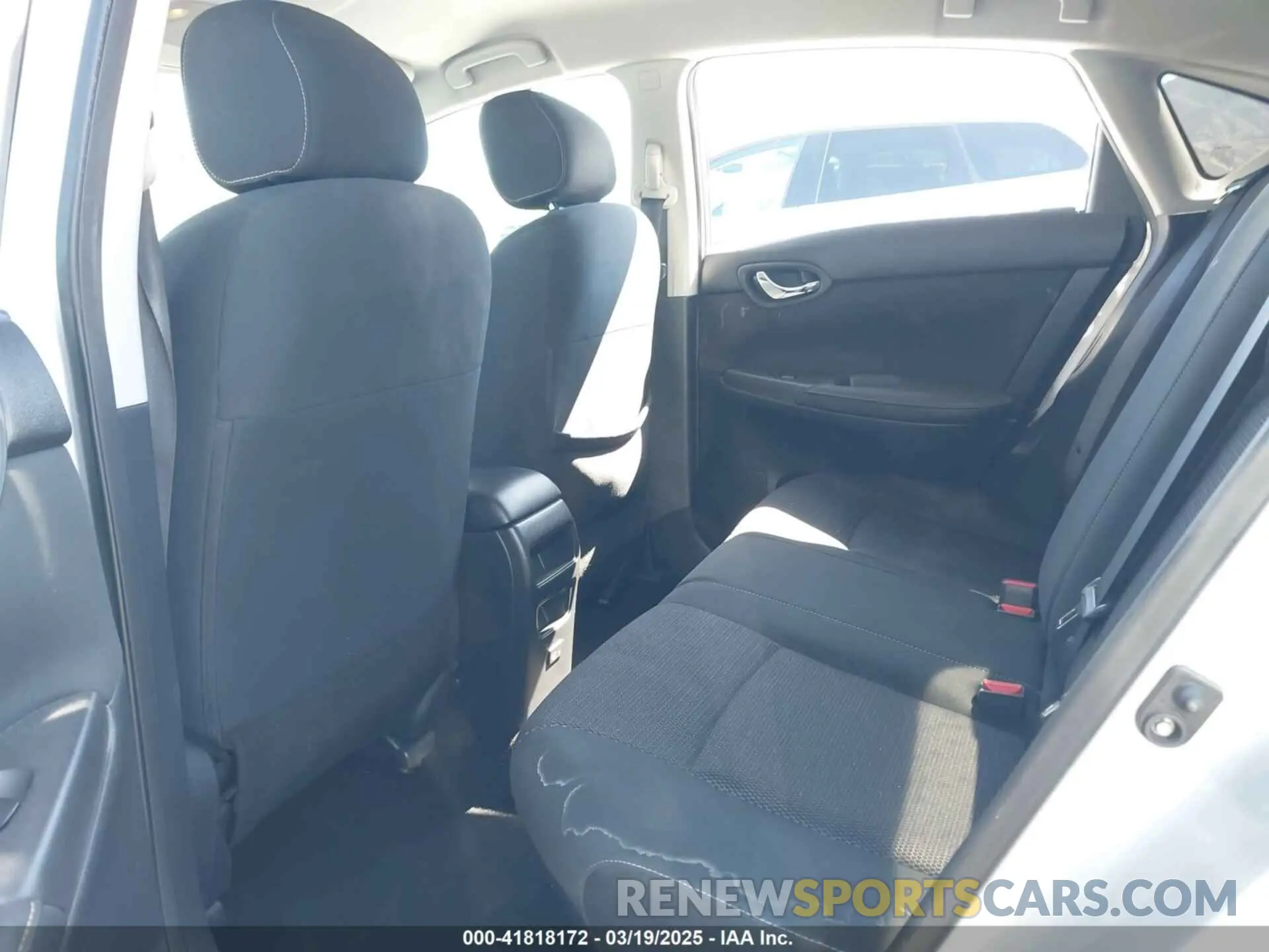 8 fotografías del automóvil dañado 3N1AB7AP7KY445558 NISSAN SENTRA 2019