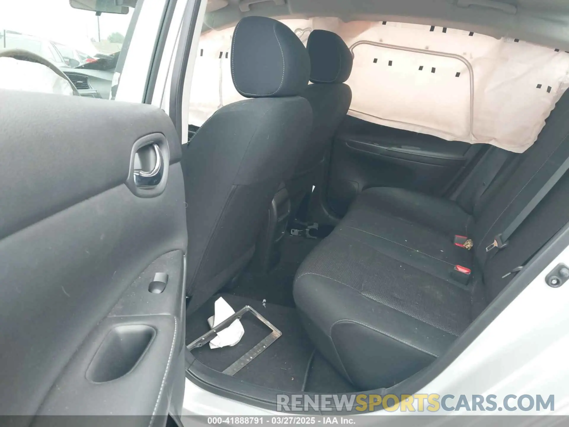 8 fotografías del automóvil dañado 3N1AB7AP7KY452896 NISSAN SENTRA 2019