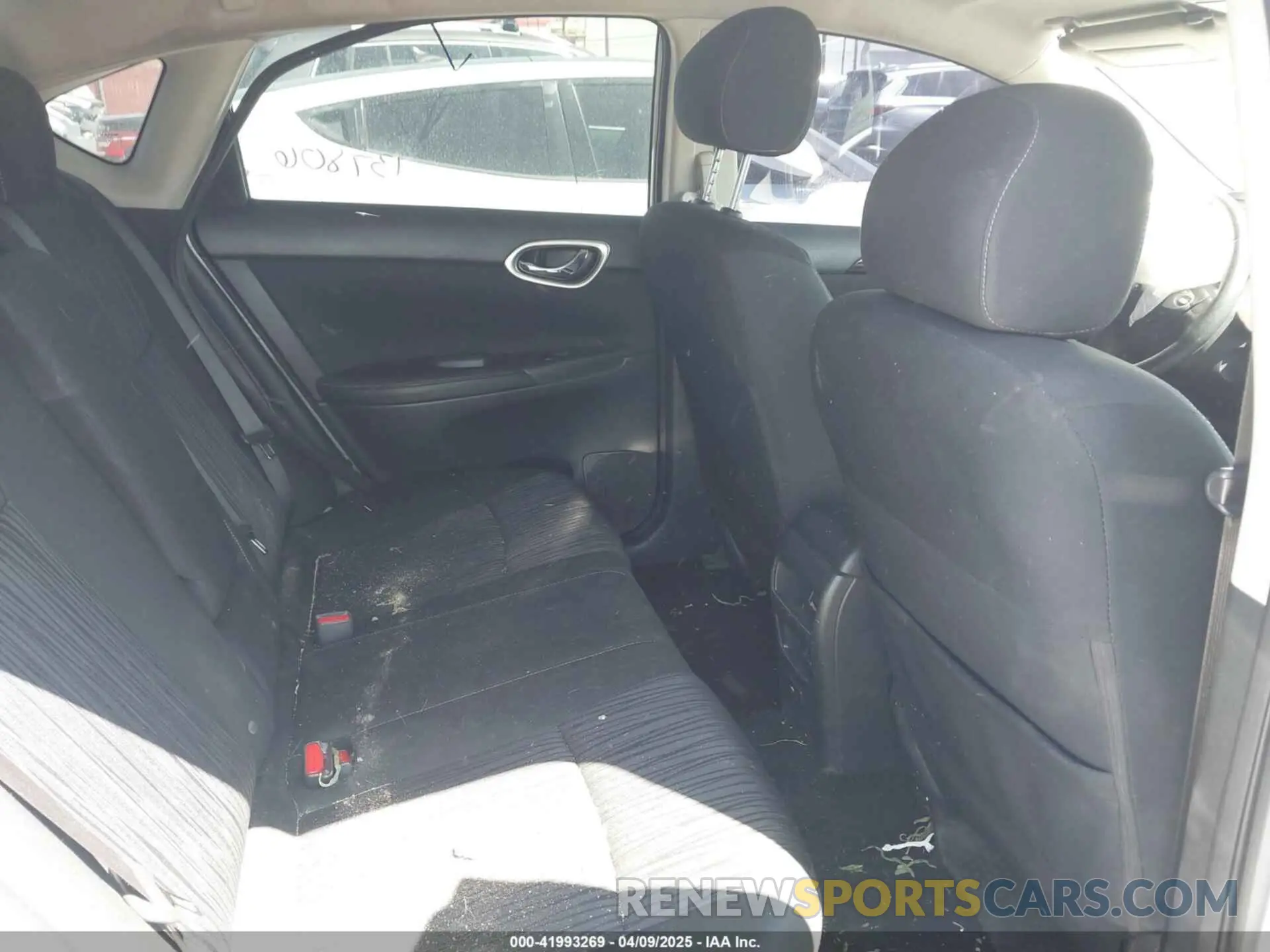 8 fotografías del automóvil dañado 3N1AB7AP7KY454843 NISSAN SENTRA 2019
