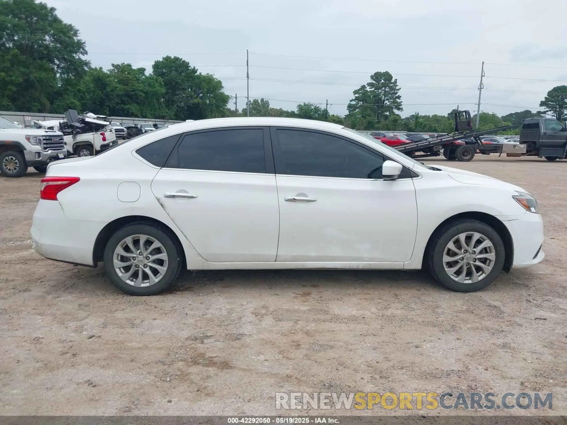 13 fotografías del automóvil dañado 3N1AB7AP8KL615598 NISSAN SENTRA 2019