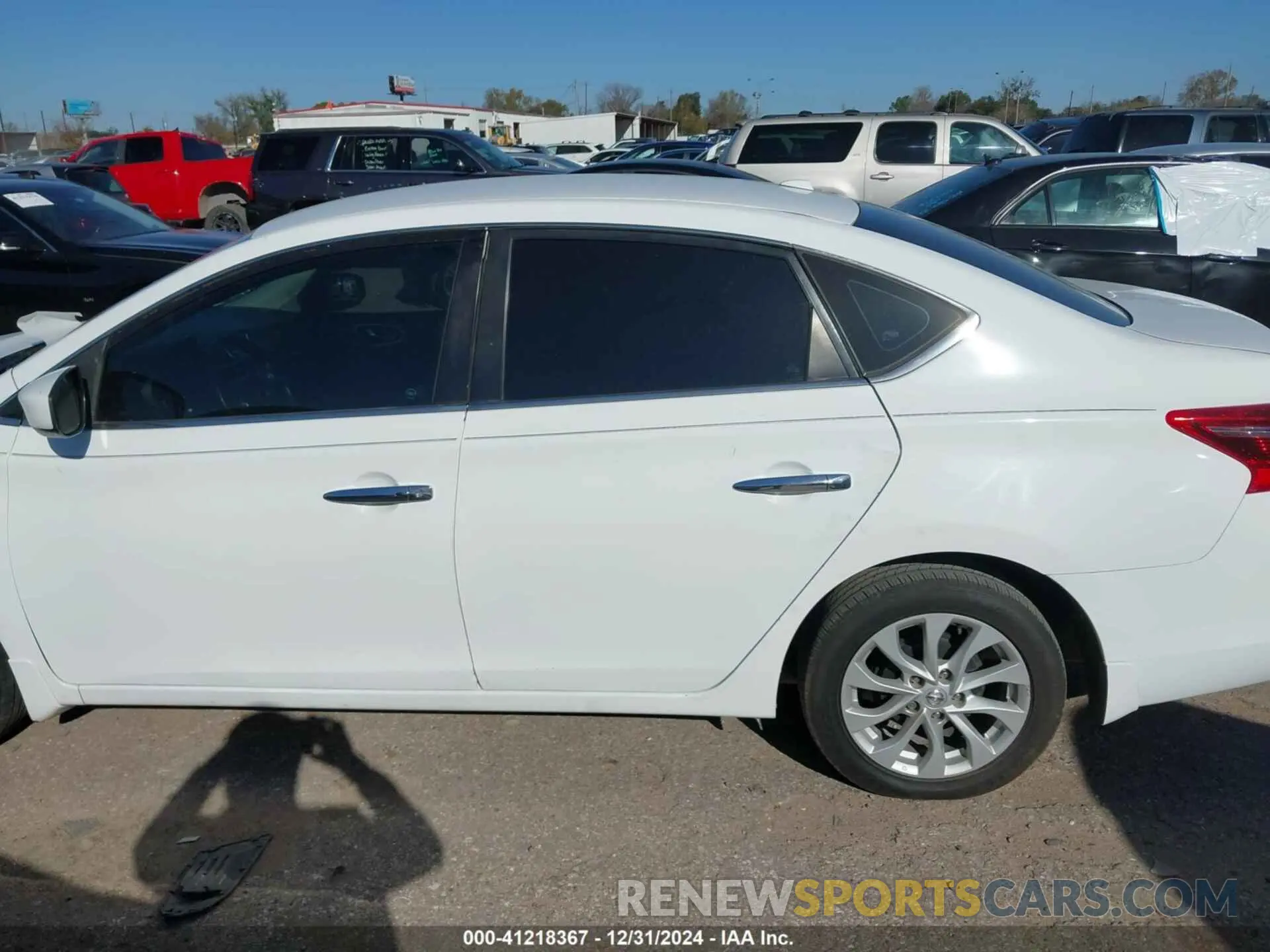 14 fotografías del automóvil dañado 3N1AB7AP8KY217231 NISSAN SENTRA 2019