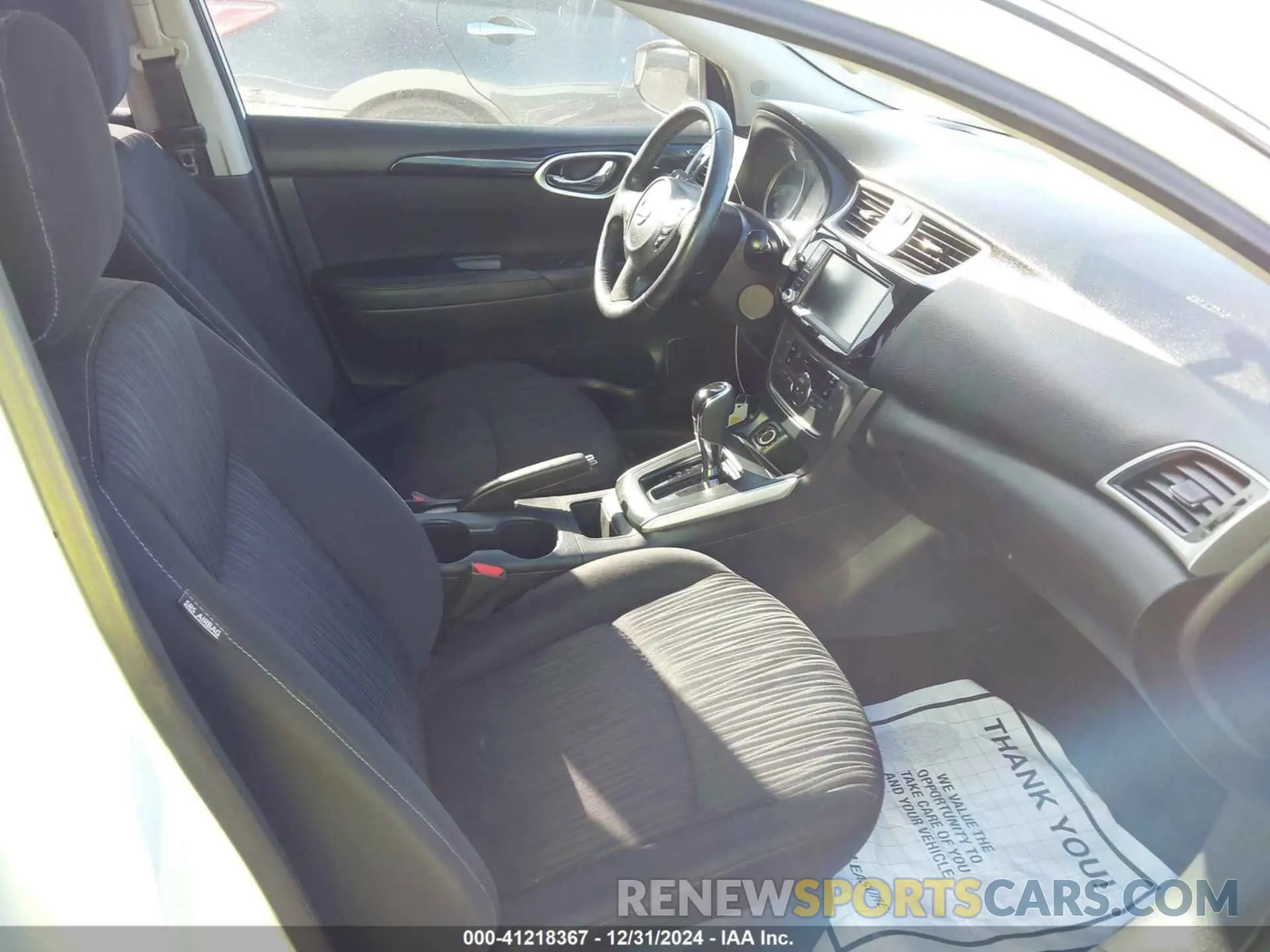 5 fotografías del automóvil dañado 3N1AB7AP8KY217231 NISSAN SENTRA 2019