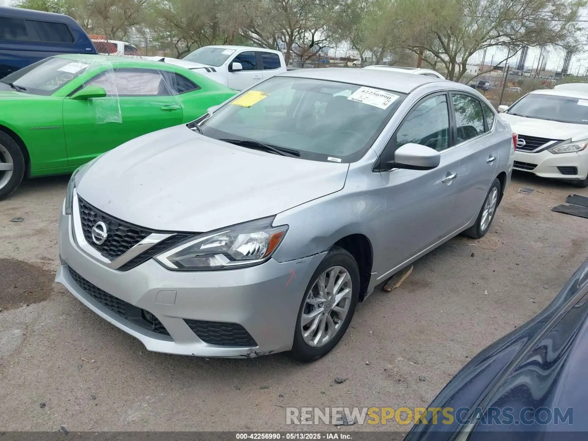 2 fotografías del automóvil dañado 3N1AB7AP8KY222879 NISSAN SENTRA 2019