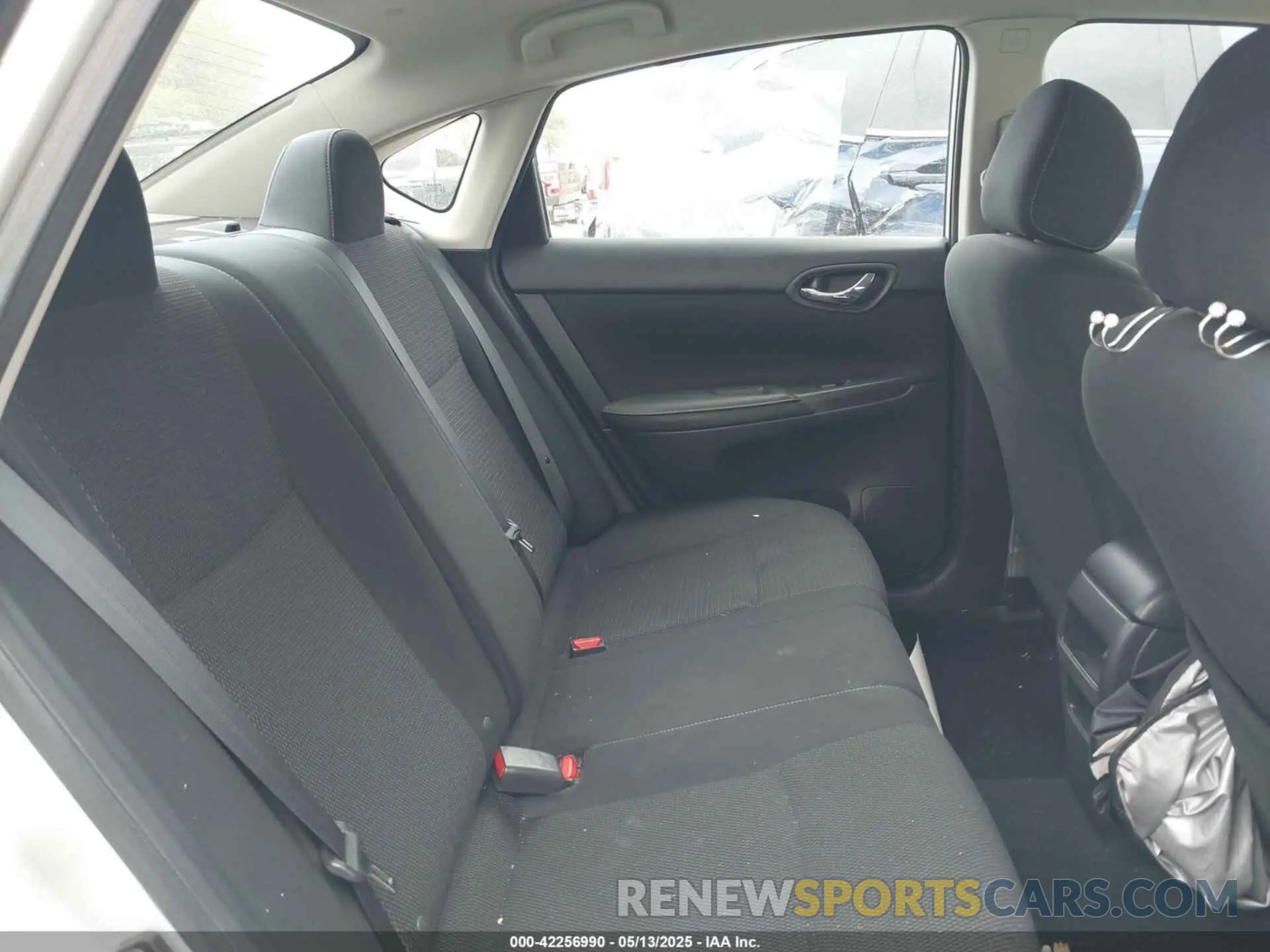 8 fotografías del automóvil dañado 3N1AB7AP8KY222879 NISSAN SENTRA 2019