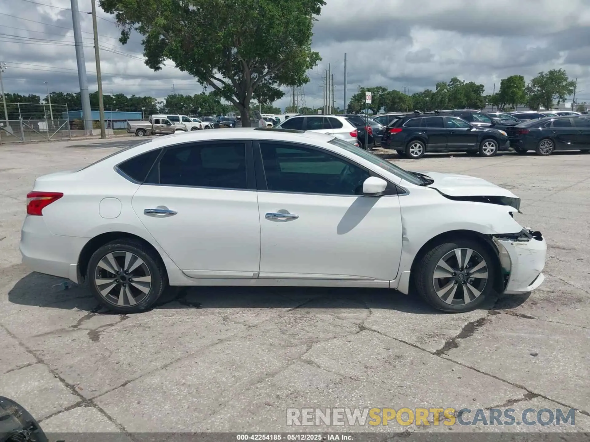 14 fotografías del automóvil dañado 3N1AB7AP8KY225975 NISSAN SENTRA 2019