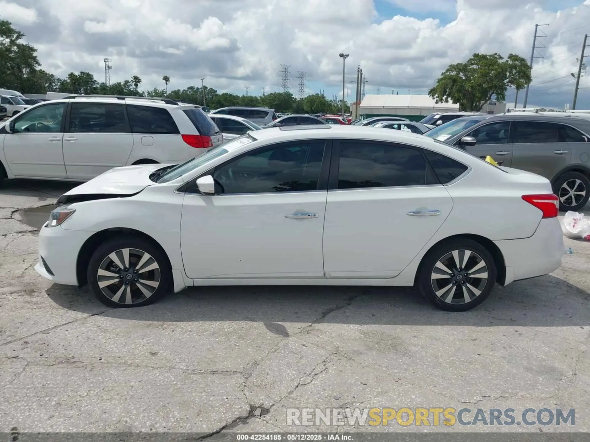15 fotografías del automóvil dañado 3N1AB7AP8KY225975 NISSAN SENTRA 2019