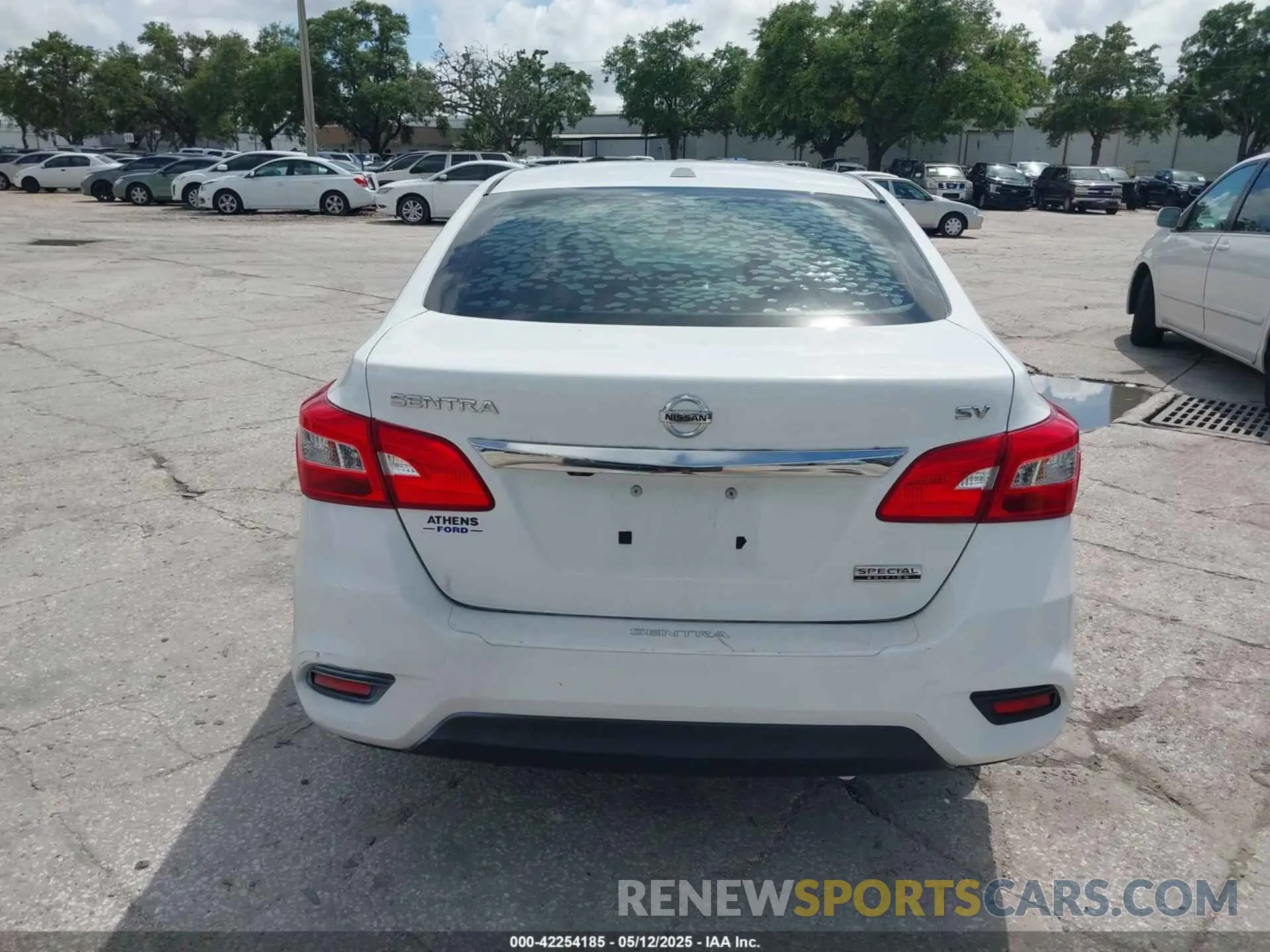 17 fotografías del automóvil dañado 3N1AB7AP8KY225975 NISSAN SENTRA 2019
