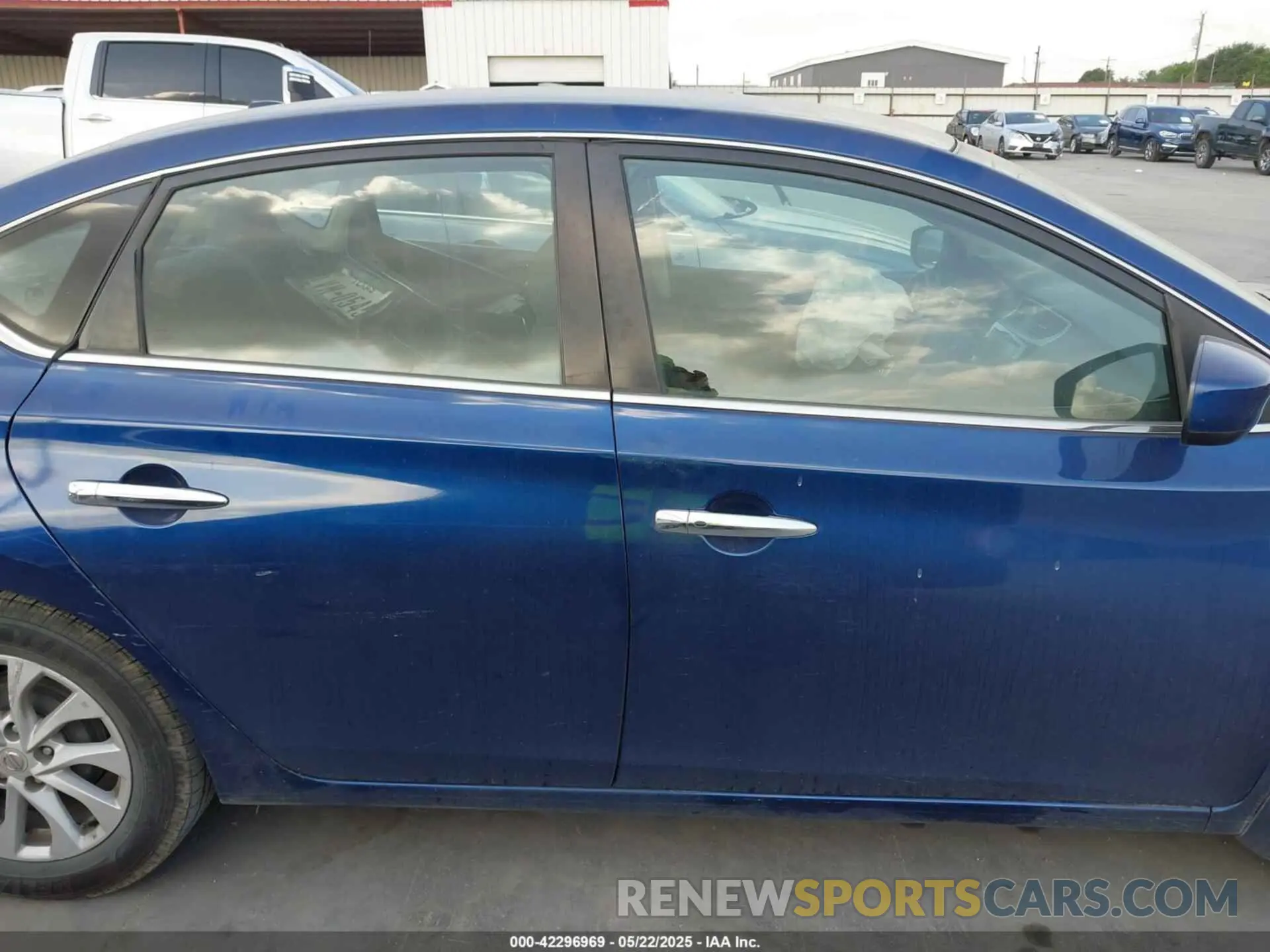 13 fotografías del automóvil dañado 3N1AB7AP8KY242095 NISSAN SENTRA 2019