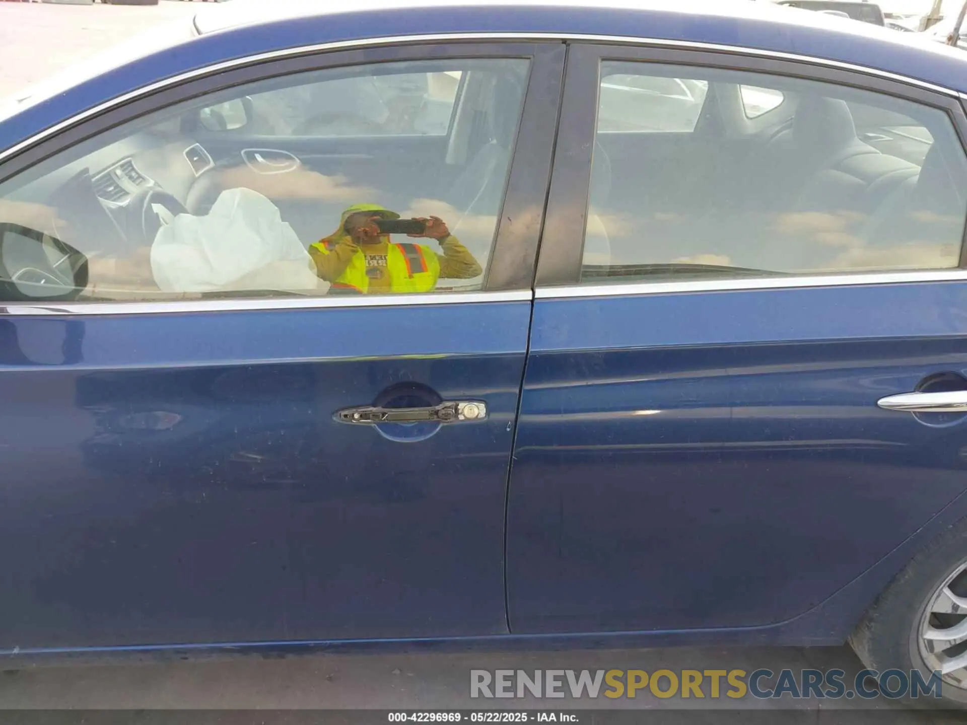 14 fotografías del automóvil dañado 3N1AB7AP8KY242095 NISSAN SENTRA 2019