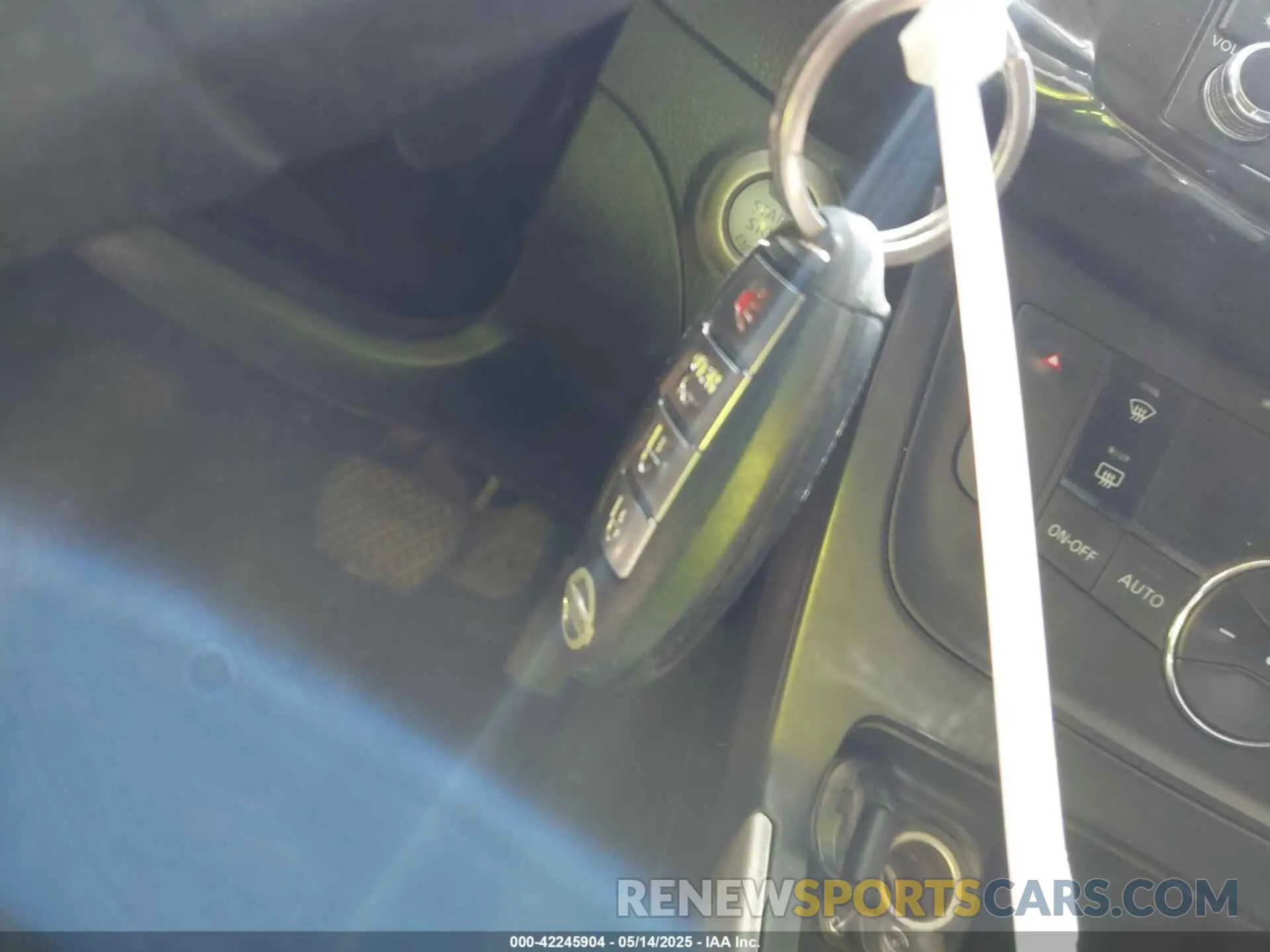 11 fotografías del automóvil dañado 3N1AB7AP8KY255848 NISSAN SENTRA 2019