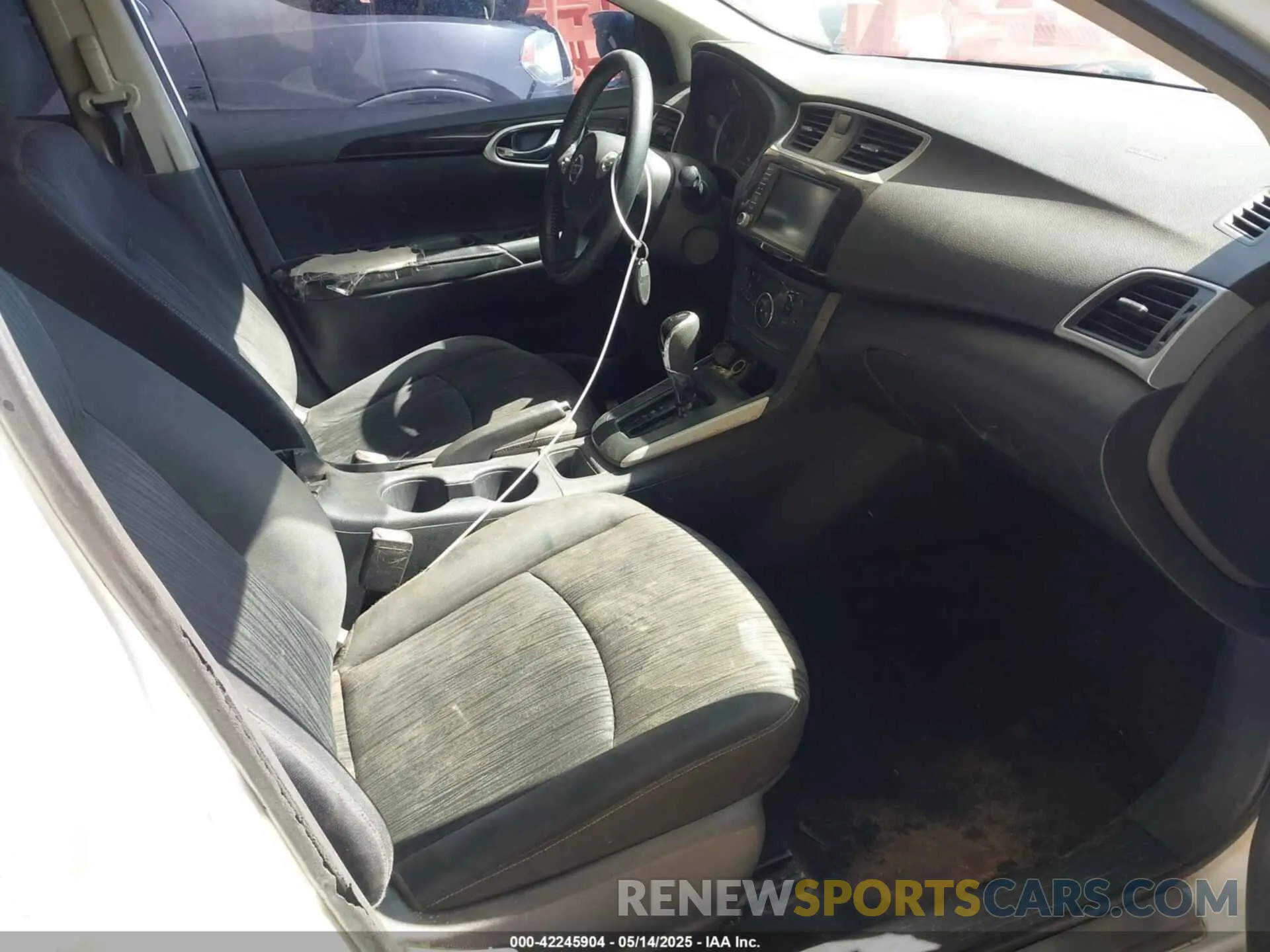 5 fotografías del automóvil dañado 3N1AB7AP8KY255848 NISSAN SENTRA 2019