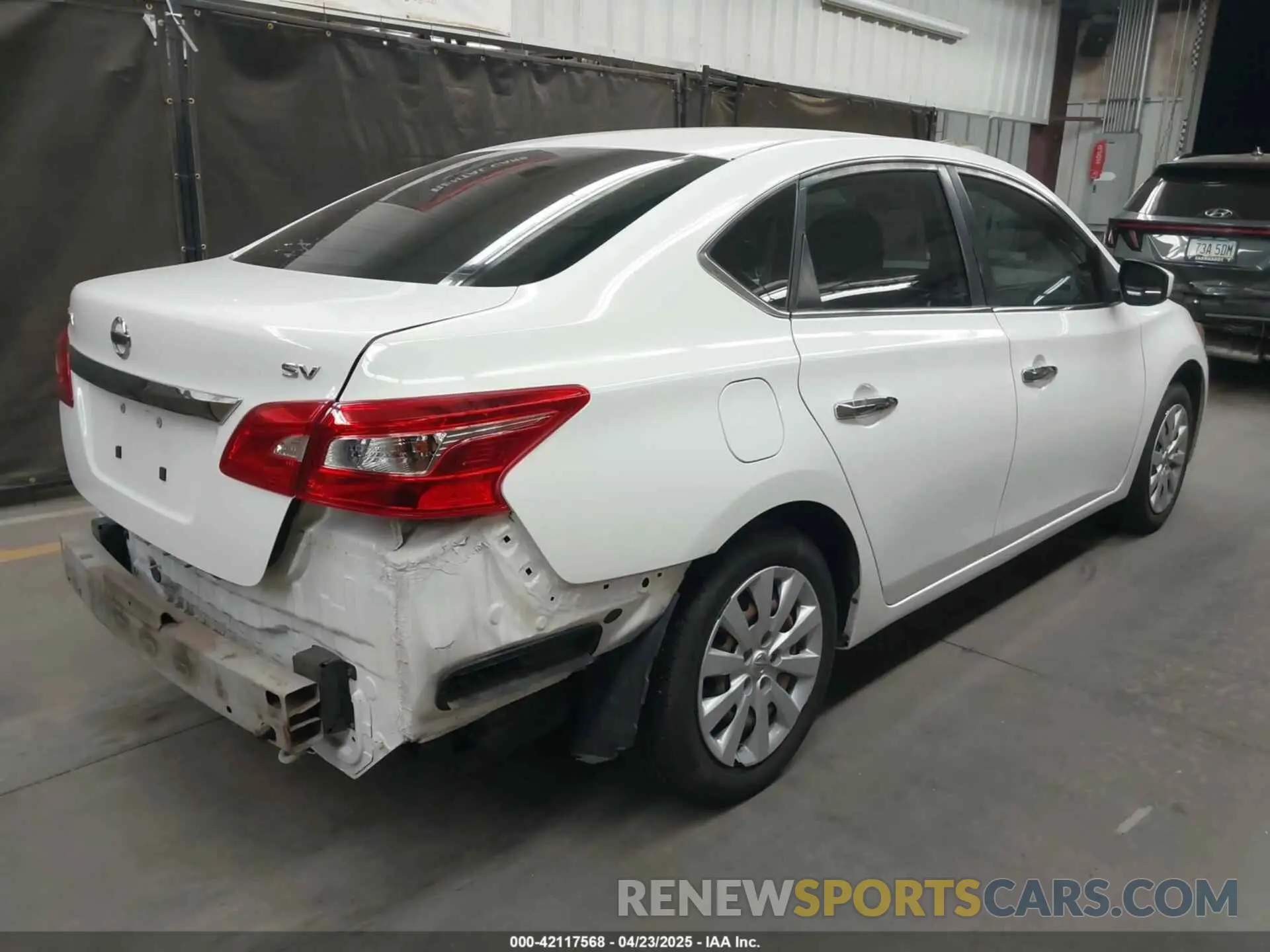 4 fotografías del automóvil dañado 3N1AB7AP8KY302182 NISSAN SENTRA 2019