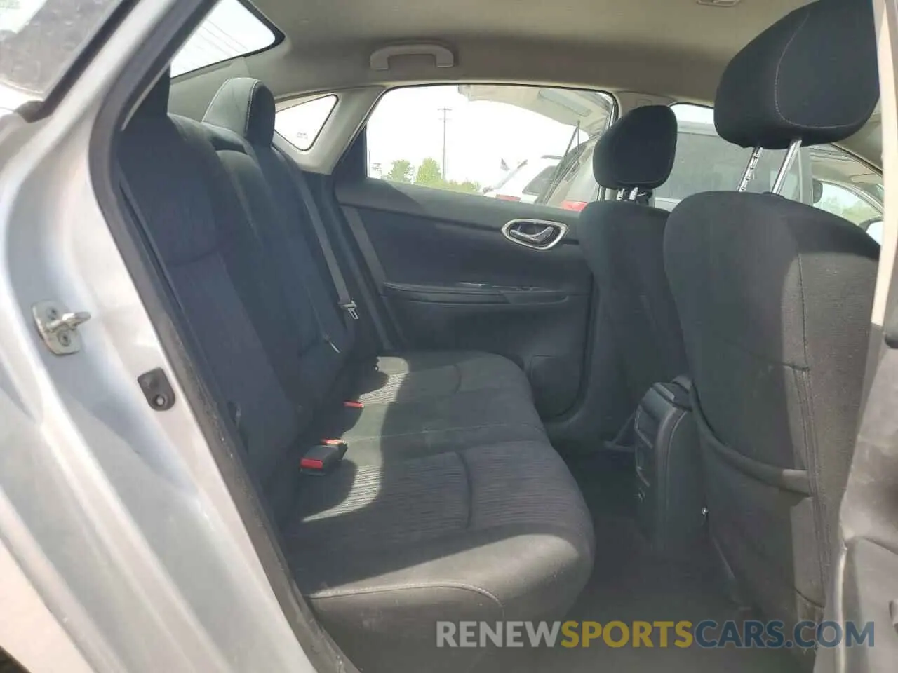 10 fotografías del automóvil dañado 3N1AB7AP8KY309049 NISSAN SENTRA 2019