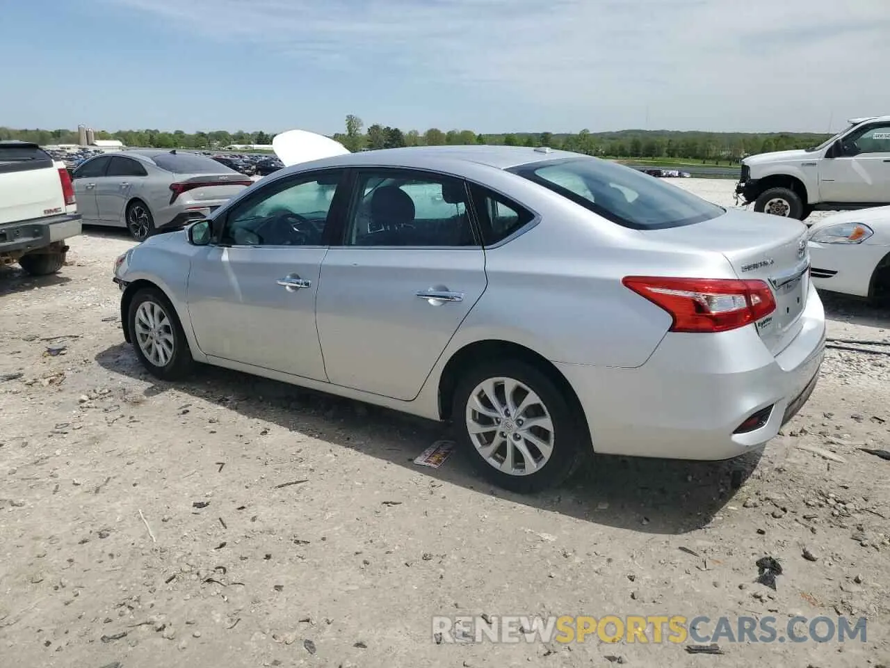 2 fotografías del automóvil dañado 3N1AB7AP8KY309049 NISSAN SENTRA 2019